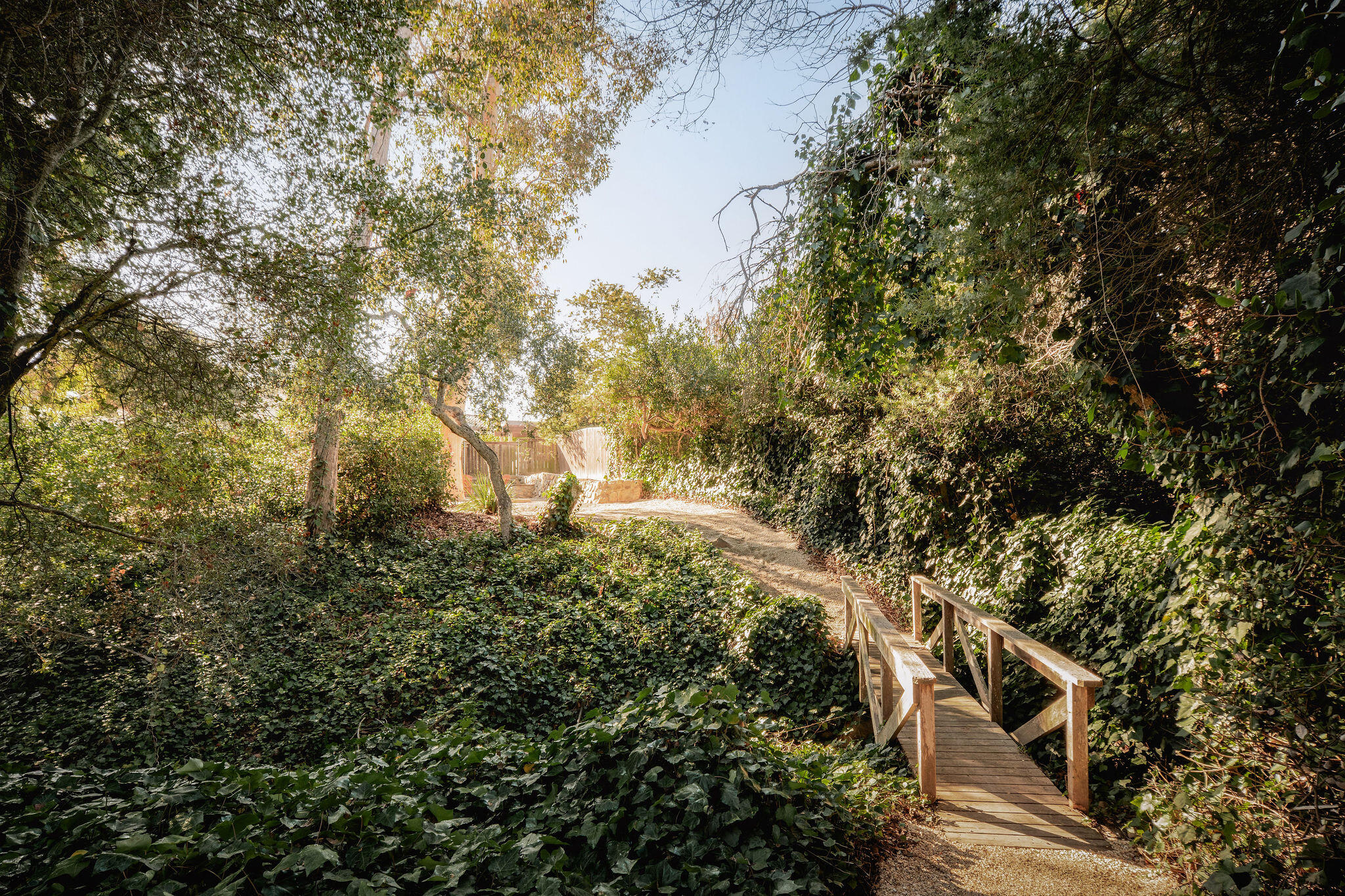 Montecito, California 93108, United States, 4 Bedrooms Bedrooms, ,3 BathroomsBathrooms,Residential,Active,237216