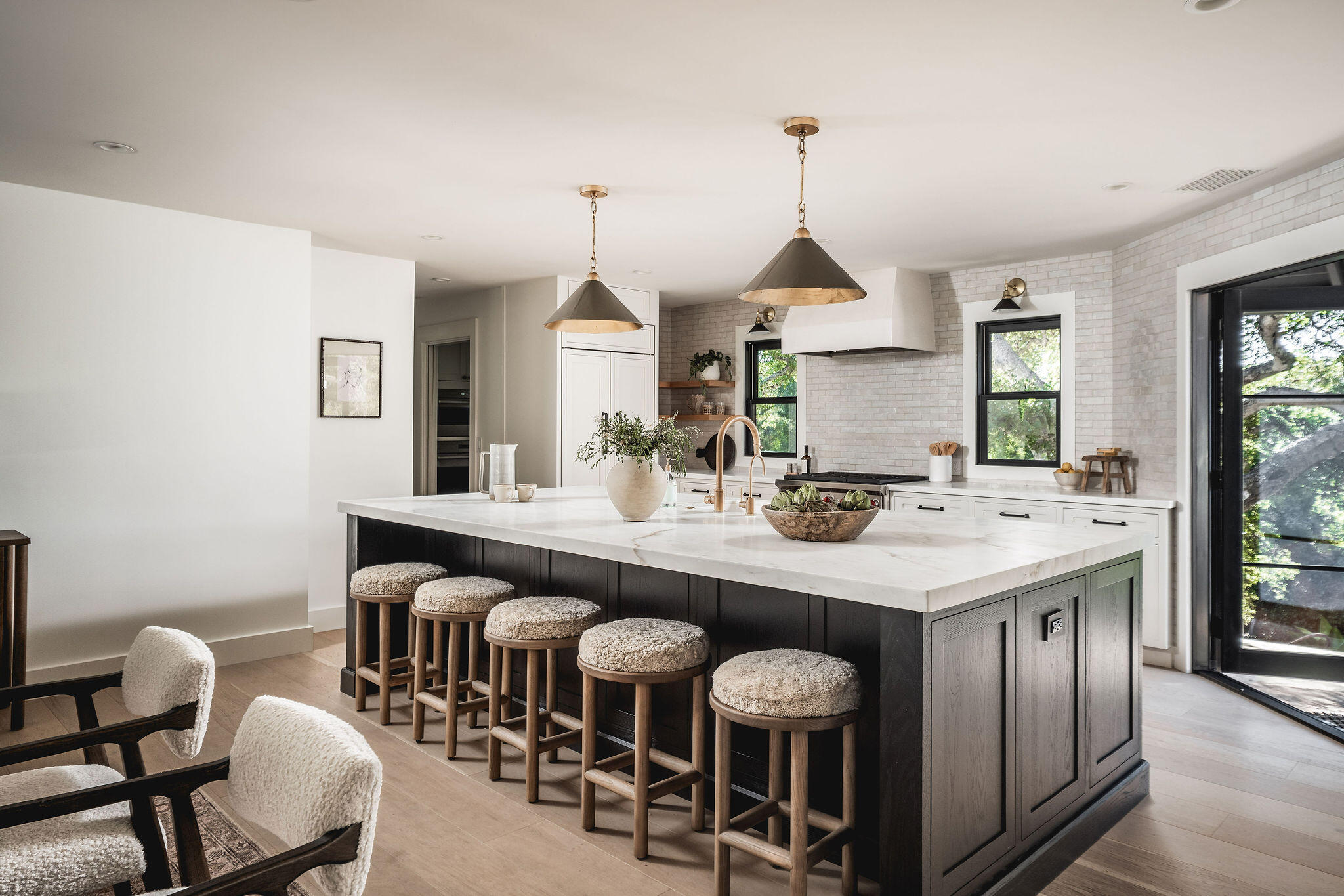 Montecito, California 93108, United States, 4 Bedrooms Bedrooms, ,3 BathroomsBathrooms,Residential,Active,237216