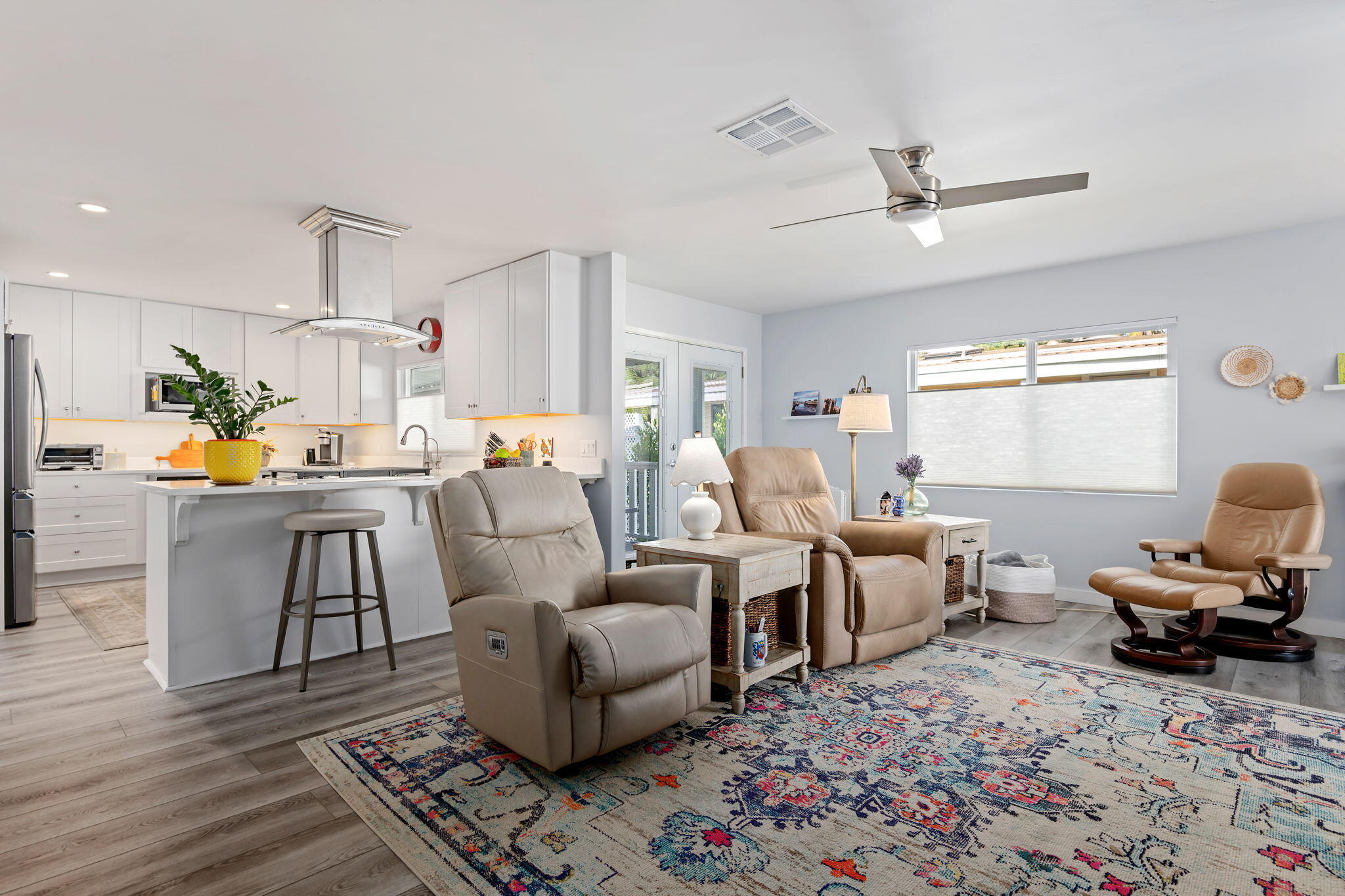 Santa Barbara, California 93110, United States, 2 Bedrooms Bedrooms, ,2 BathroomsBathrooms,Residential,Active,220735