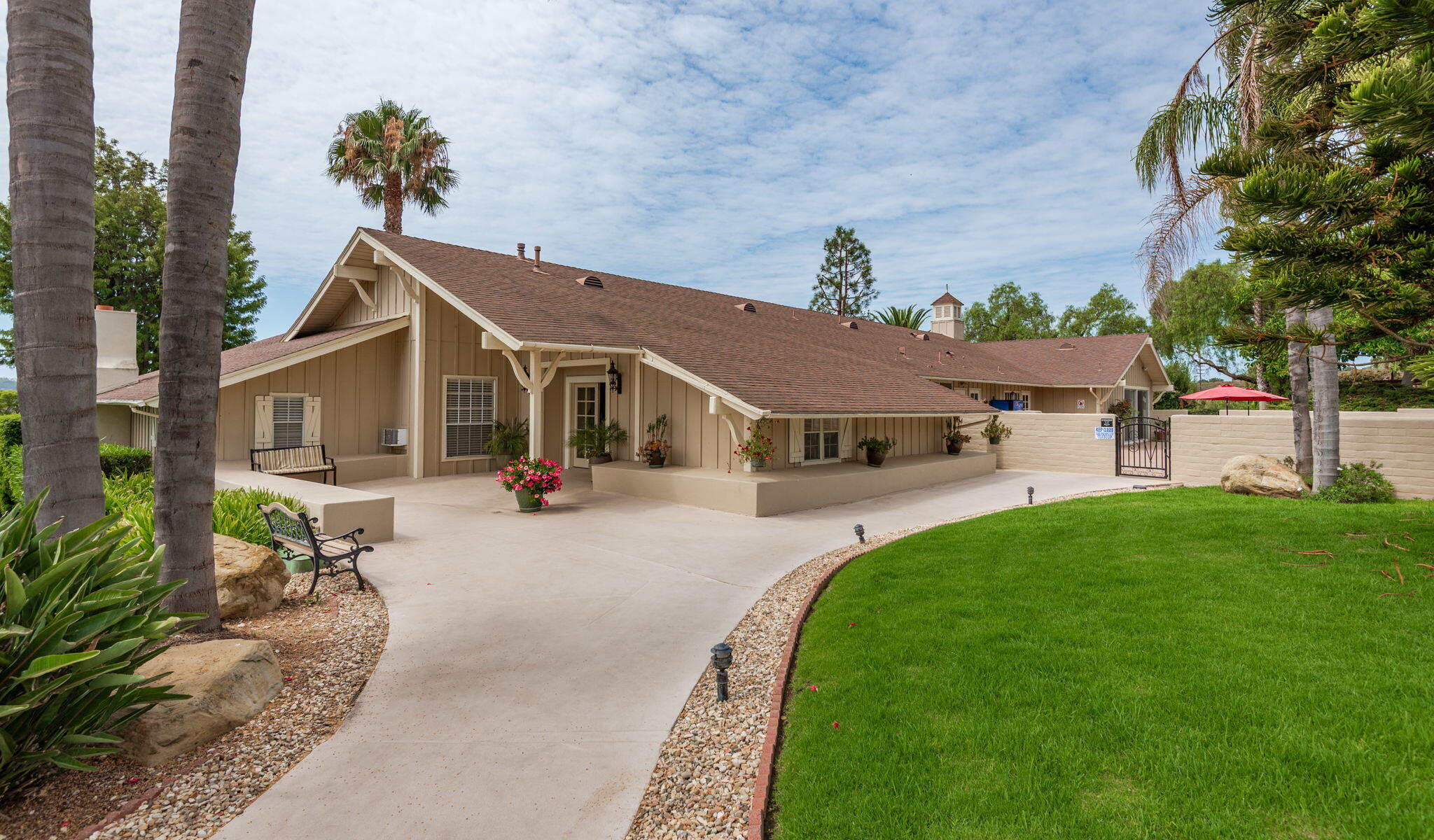 Santa Barbara, California 93110, United States, 2 Bedrooms Bedrooms, ,2 BathroomsBathrooms,Residential,Active,220735