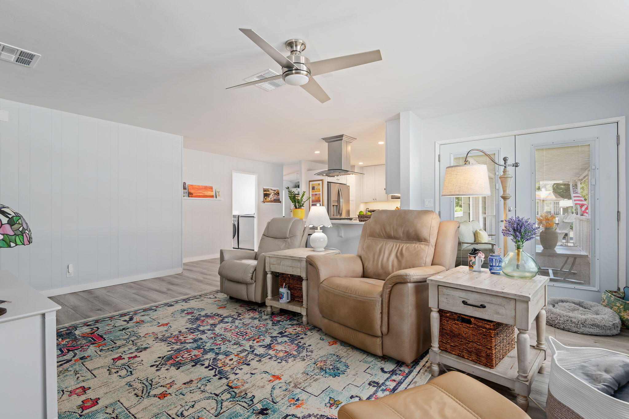 Santa Barbara, California 93110, United States, 2 Bedrooms Bedrooms, ,2 BathroomsBathrooms,Residential,Active,220735