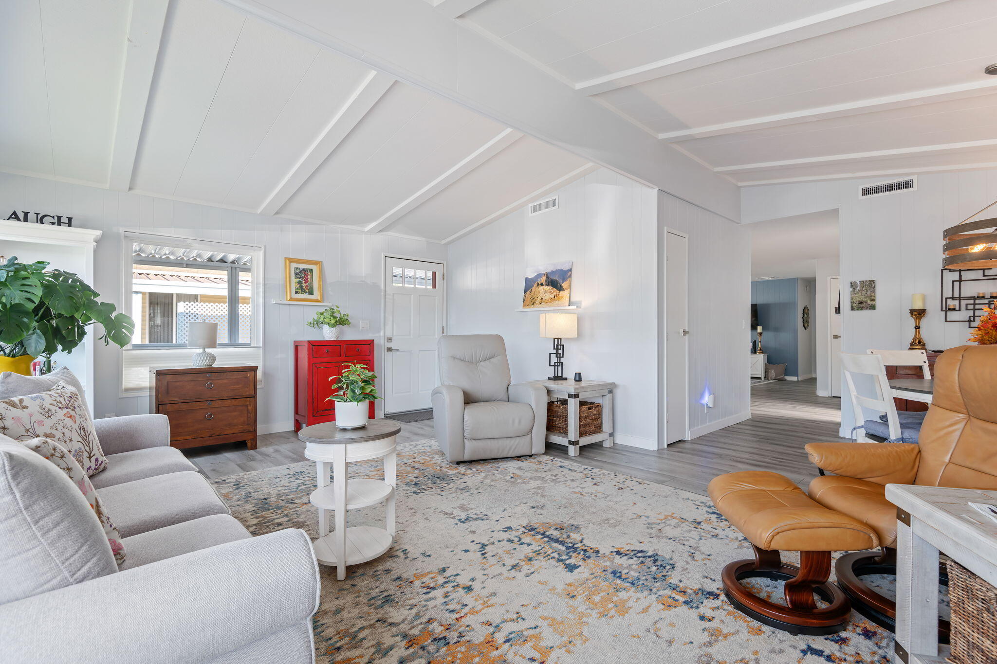 Santa Barbara, California 93110, United States, 2 Bedrooms Bedrooms, ,2 BathroomsBathrooms,Residential,Active,220735