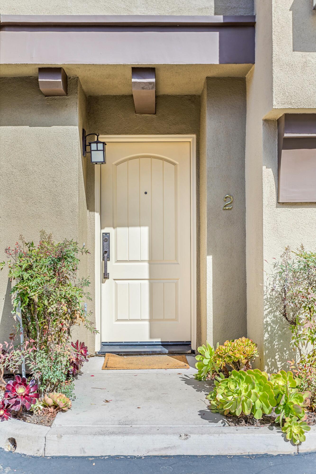 Goleta, California 93117, United States, 3 Bedrooms Bedrooms, ,3 BathroomsBathrooms,Residential,Active,128122