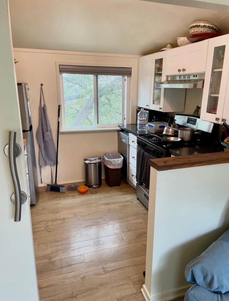 438 1/2 El Sueno Road
