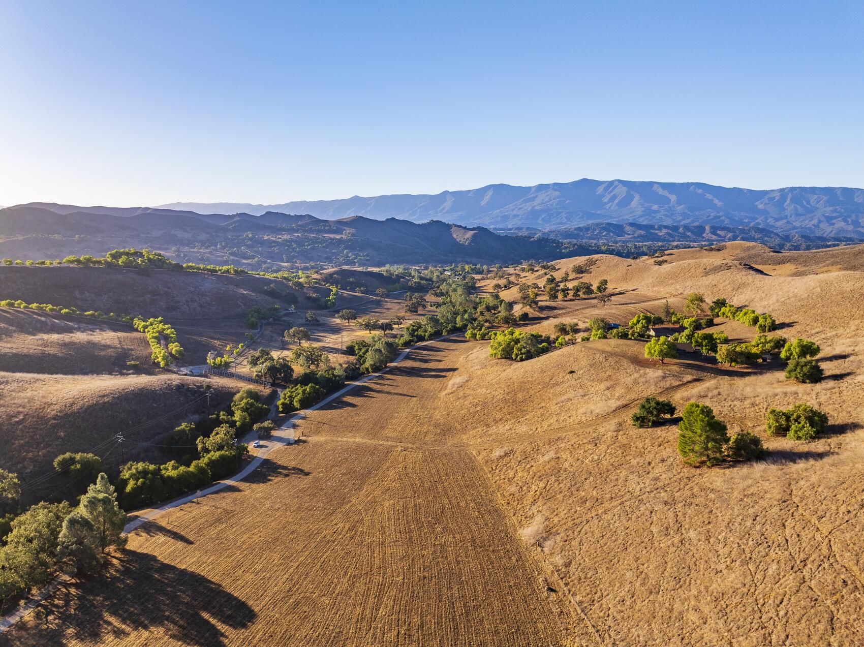 Santa Ynez, California 93460, United States, 4 Bedrooms Bedrooms, ,6 BathroomsBathrooms,Residential,Active,234402