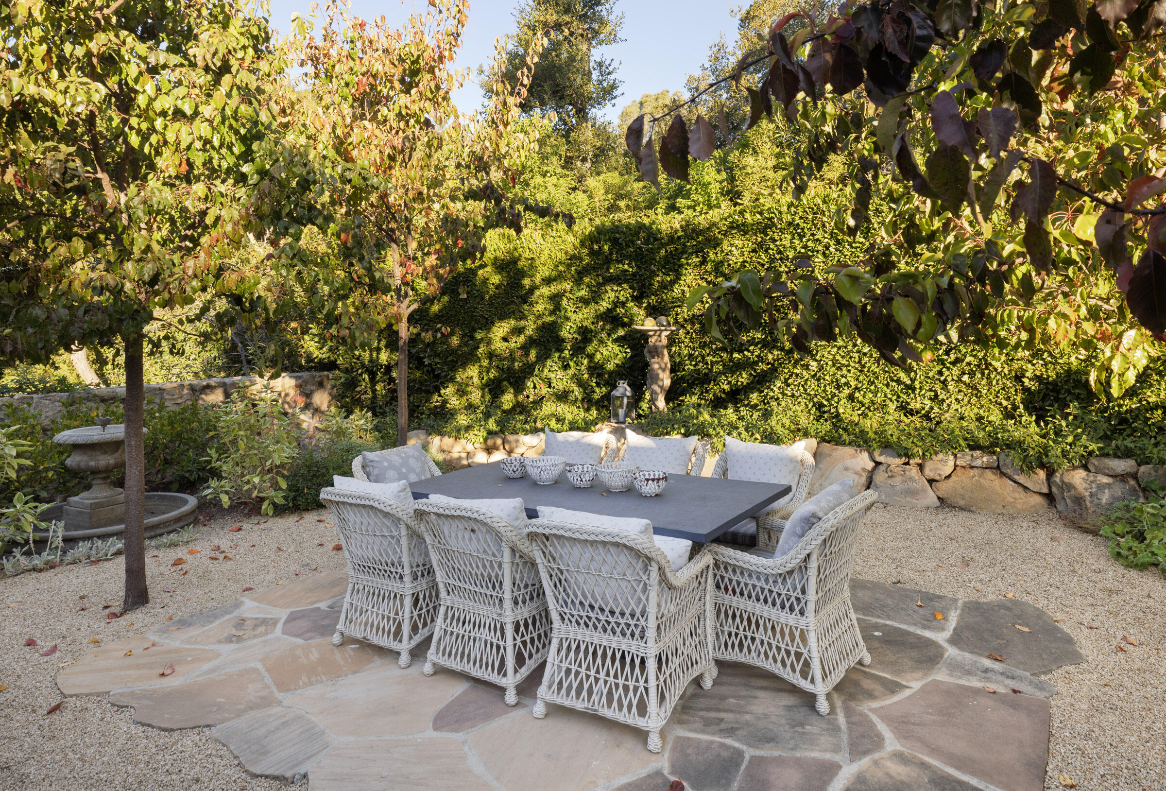 Santa Barbara, California 93105, United States, 4 Bedrooms Bedrooms, ,5 BathroomsBathrooms,Residential,Pending,22795