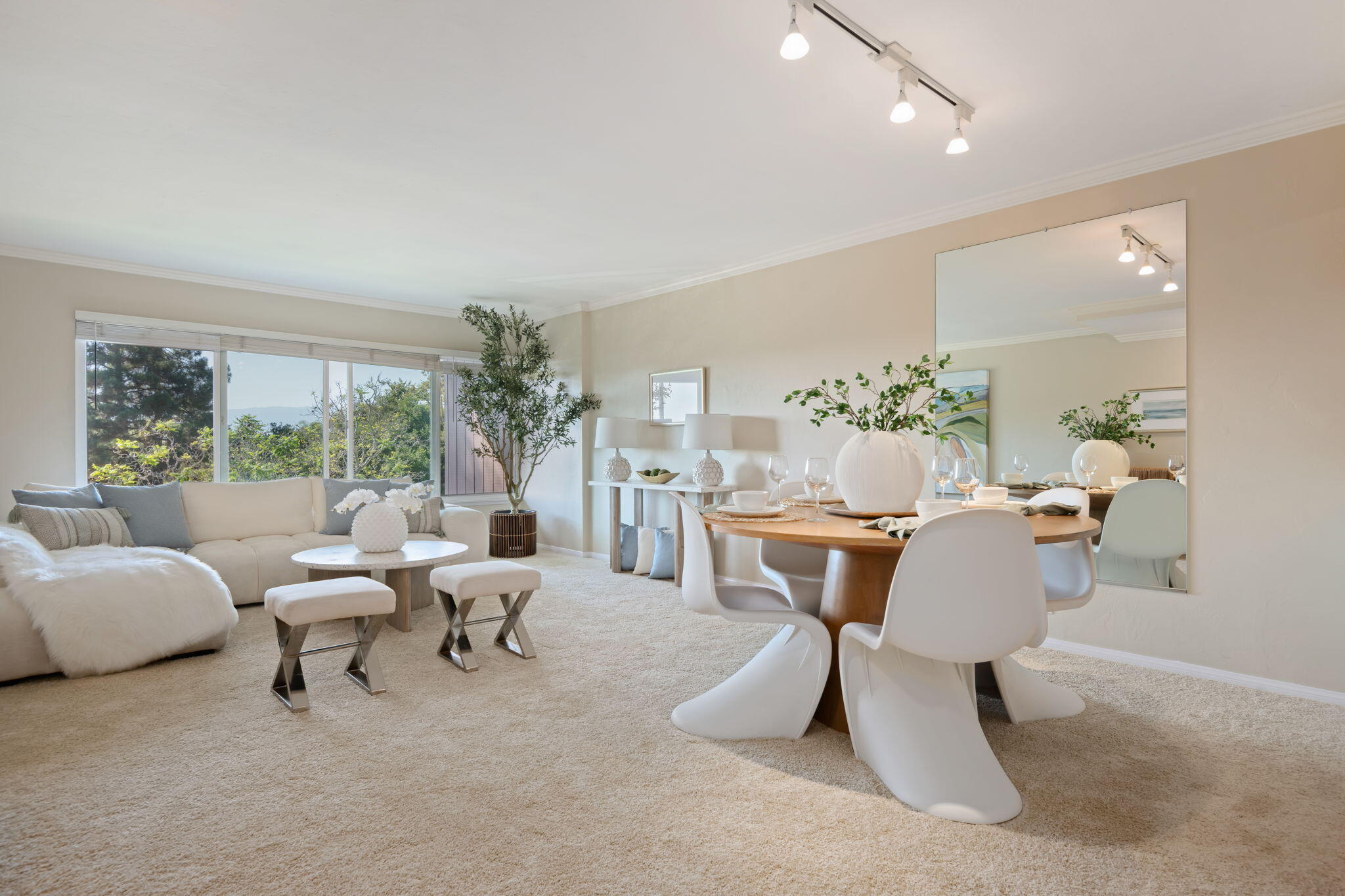 2727 Miradero Drive #302