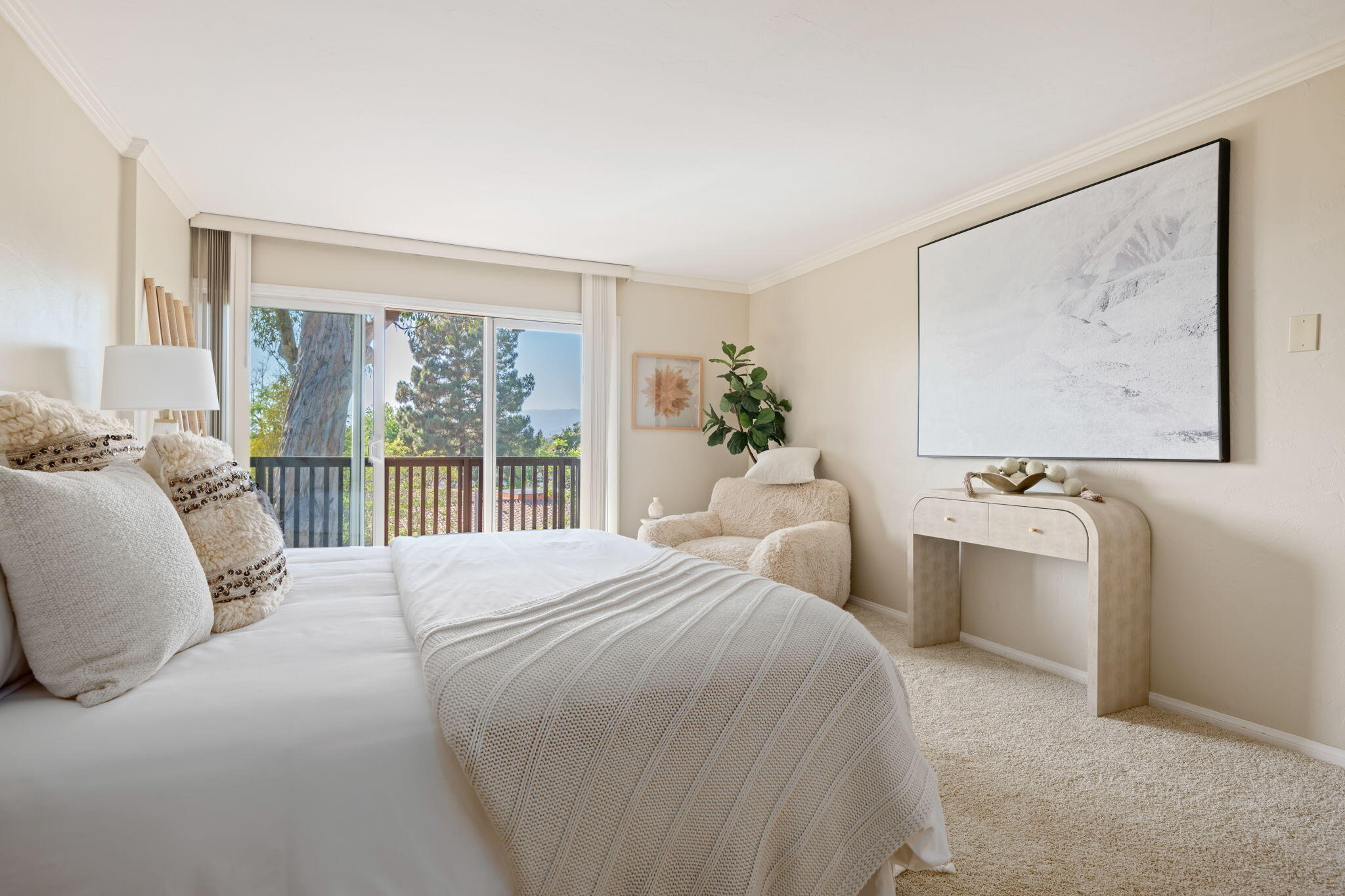 Santa Barbara, California 93105, United States, 1 Bedroom Bedrooms, ,1 BathroomBathrooms,Residential,Active,199002