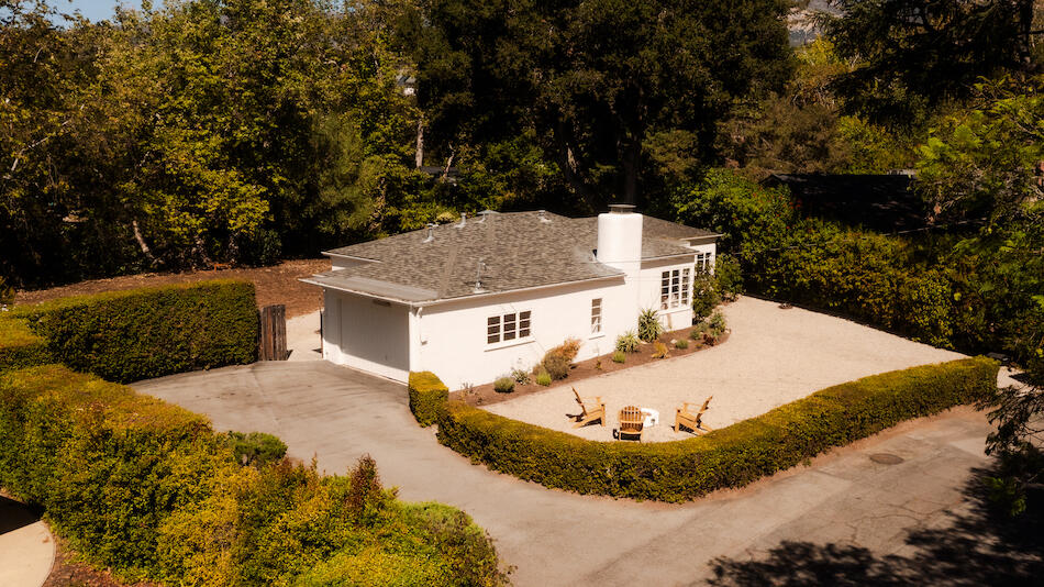 Santa Barbara, California 93105, United States, 2 Bedrooms Bedrooms, ,1 BathroomBathrooms,Residential,Pending,222724