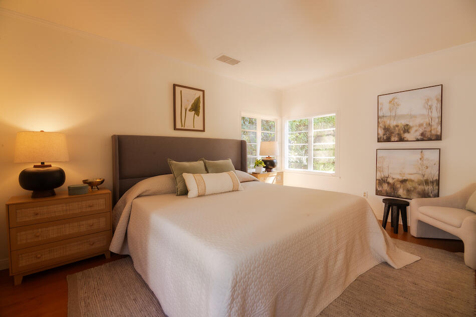 Santa Barbara, California 93105, United States, 2 Bedrooms Bedrooms, ,1 BathroomBathrooms,Residential,Pending,222724