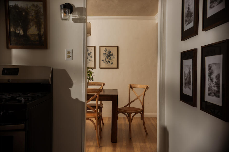 Santa Barbara, California 93105, United States, 2 Bedrooms Bedrooms, ,1 BathroomBathrooms,Residential,Pending,222724