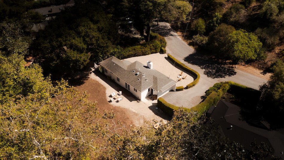 Santa Barbara, California 93105, United States, 2 Bedrooms Bedrooms, ,1 BathroomBathrooms,Residential,Pending,222724