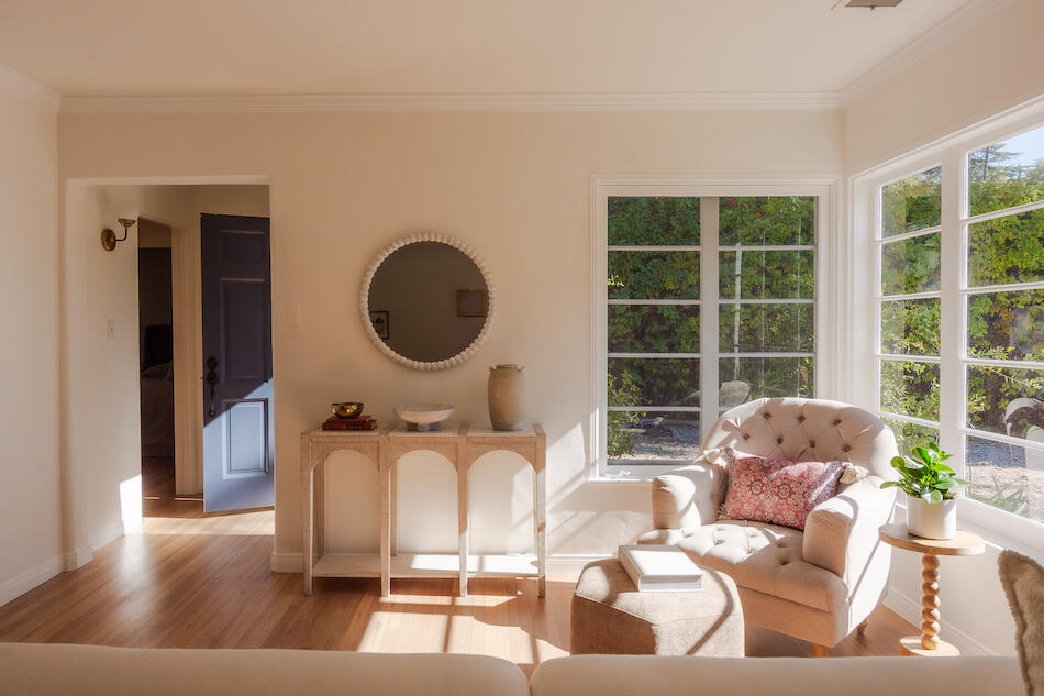 Santa Barbara, California 93105, United States, 2 Bedrooms Bedrooms, ,1 BathroomBathrooms,Residential,Pending,222724