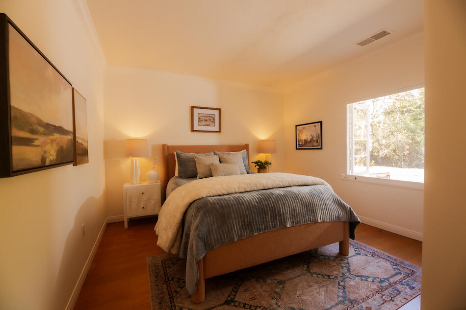 Santa Barbara, California 93105, United States, 2 Bedrooms Bedrooms, ,1 BathroomBathrooms,Residential,Pending,222724