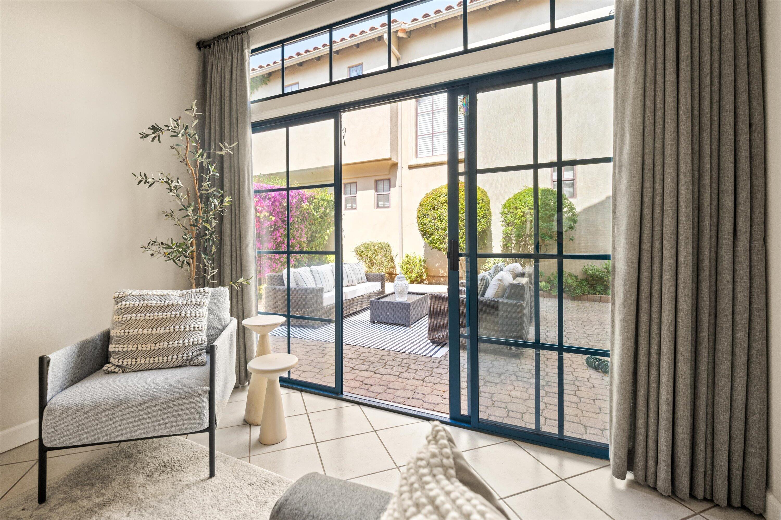 Santa Barbara, California 93105, United States, 3 Bedrooms Bedrooms, ,3 BathroomsBathrooms,Residential,Active,140293