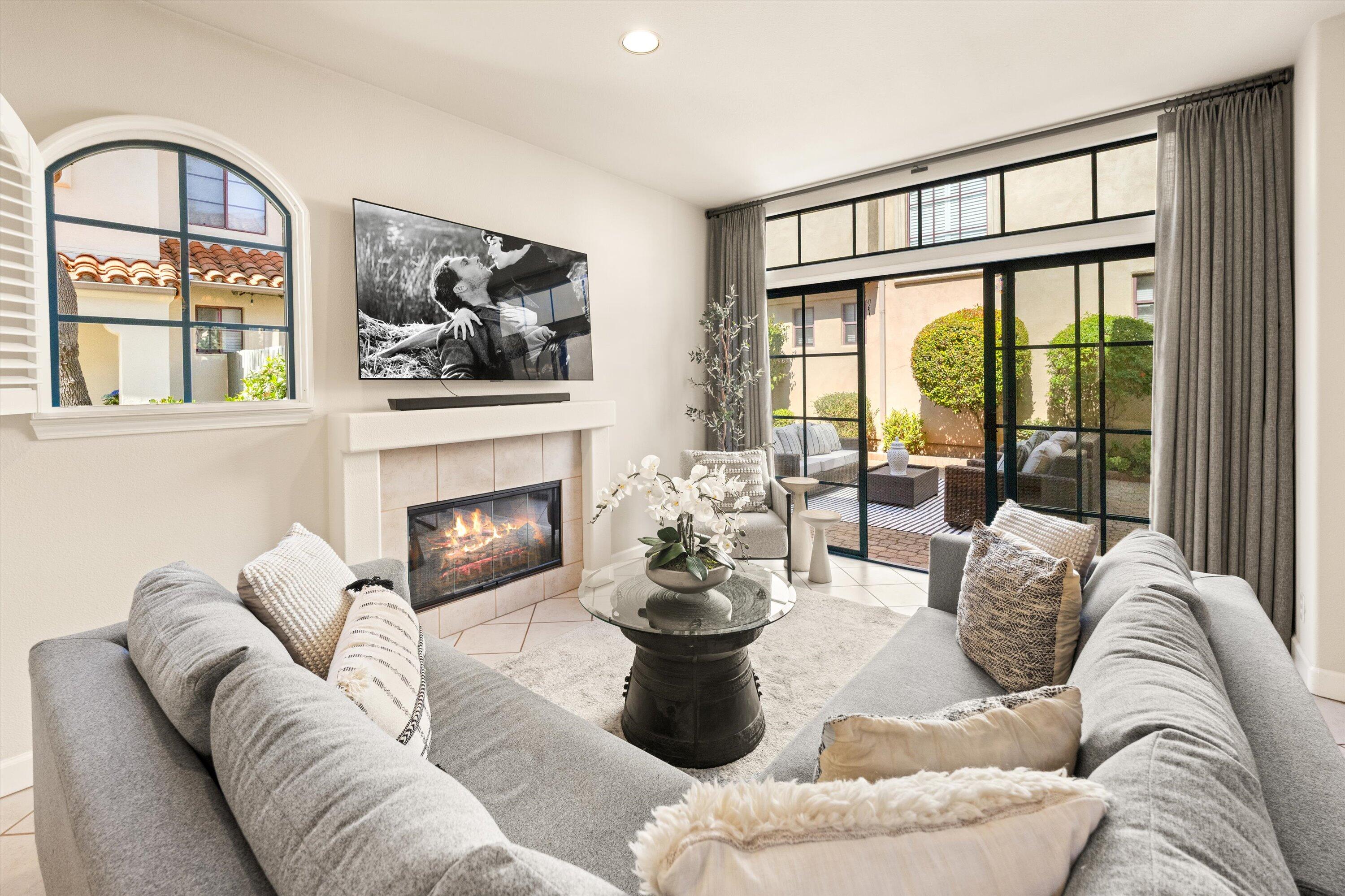 Santa Barbara, California 93105, United States, 3 Bedrooms Bedrooms, ,3 BathroomsBathrooms,Residential,Active,140293