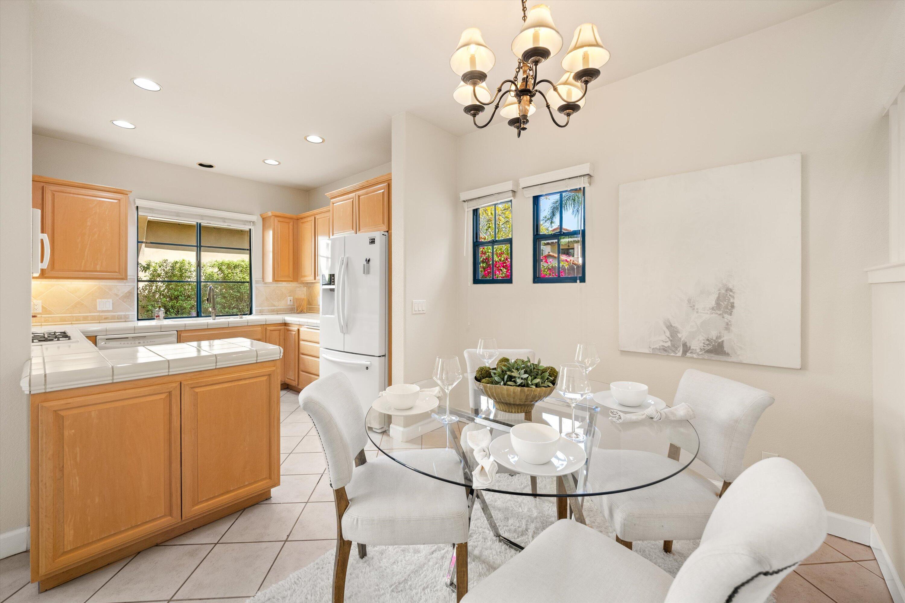 Santa Barbara, California 93105, United States, 3 Bedrooms Bedrooms, ,3 BathroomsBathrooms,Residential,Active,140293