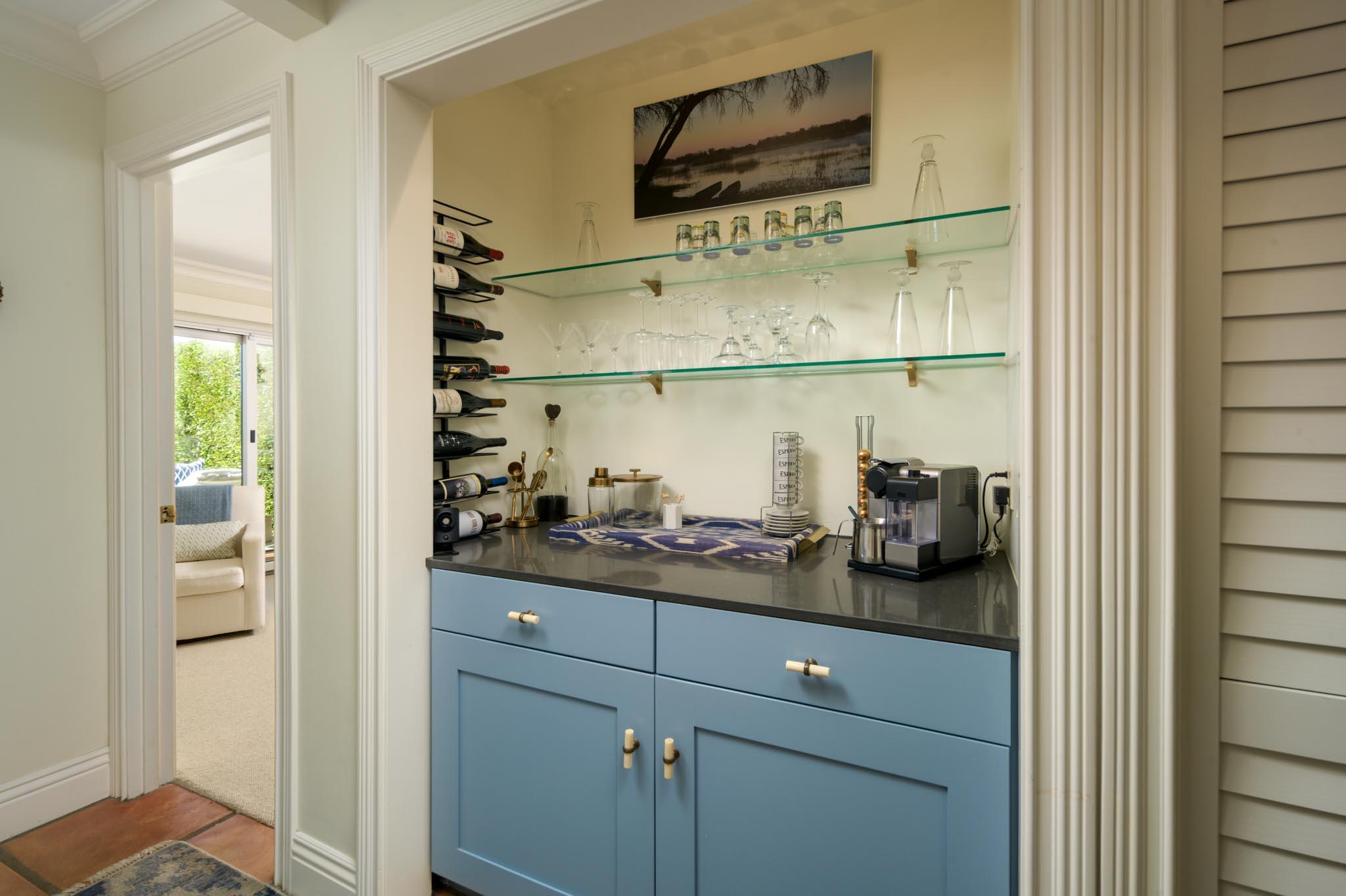 Carpinteria, California 93013, United States, 3 Bedrooms Bedrooms, ,2 BathroomsBathrooms,Residential,Active,129201