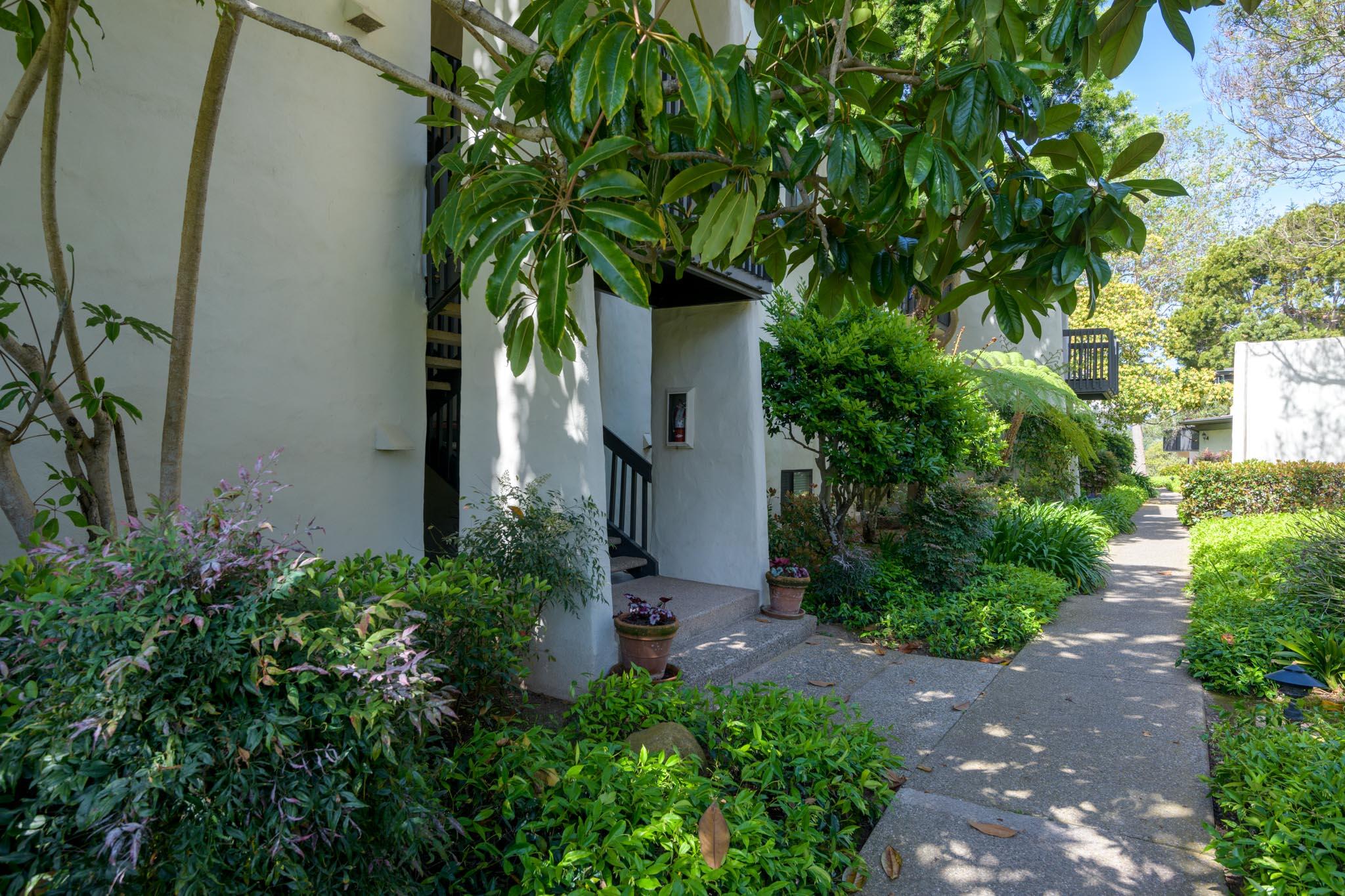 Carpinteria, California 93013, United States, 3 Bedrooms Bedrooms, ,2 BathroomsBathrooms,Residential,Active,129201