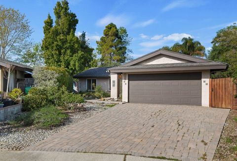 7316 Hillsboro Street GOLETA CA 93117