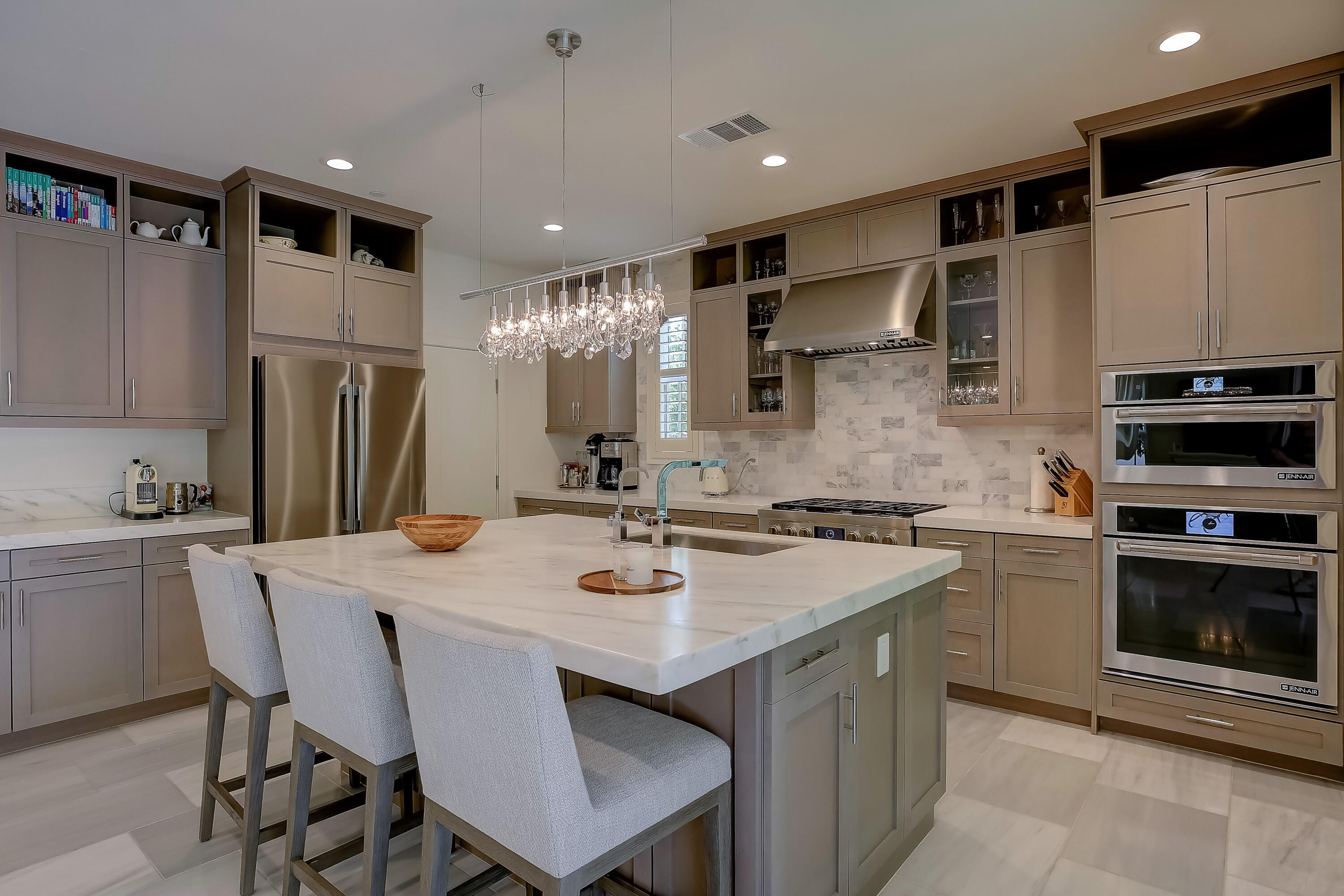 Santa Barbara, California, United States, 2 Bedrooms Bedrooms, ,2 BathroomsBathrooms,Residential,Active,164350