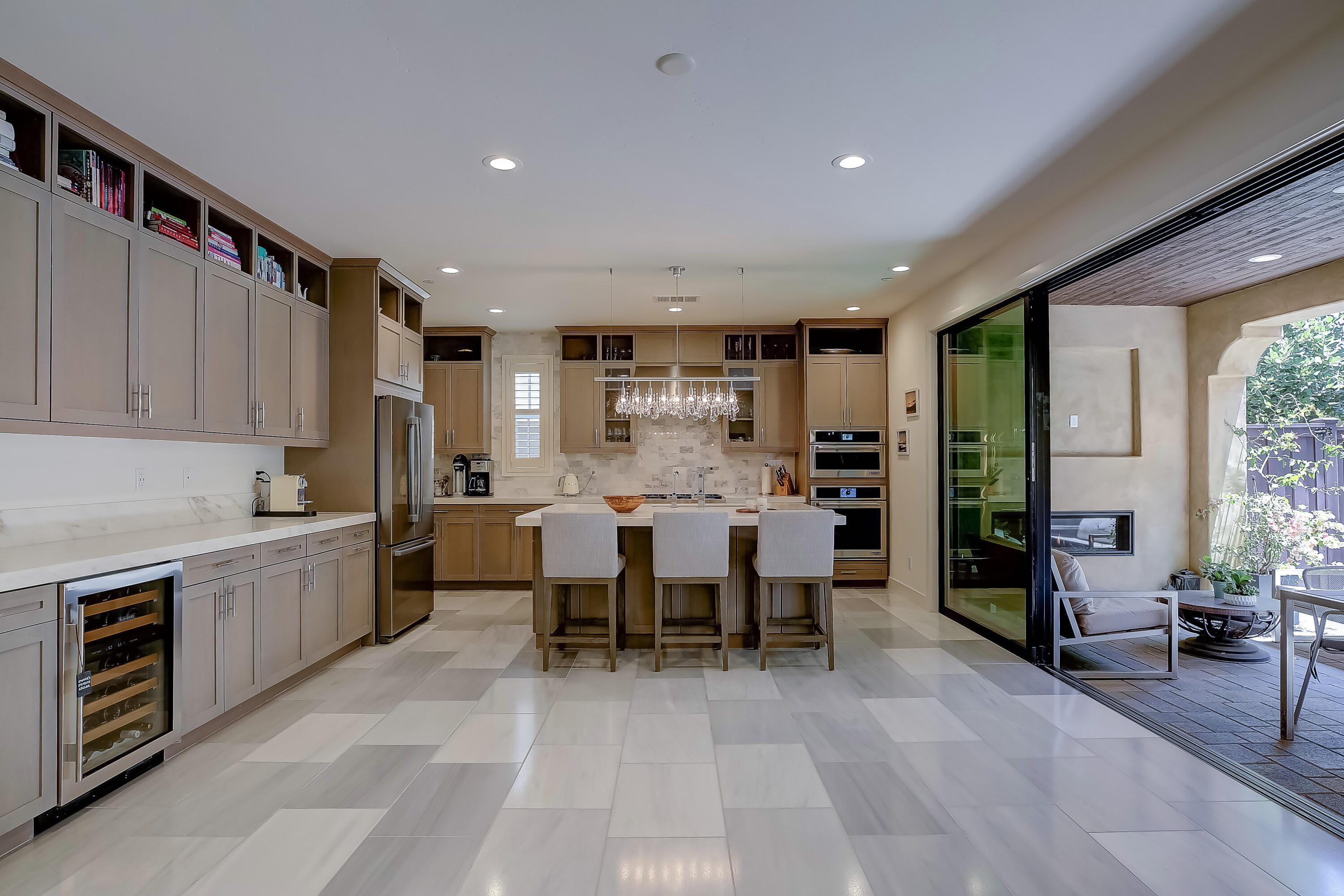 Santa Barbara, California, United States, 2 Bedrooms Bedrooms, ,2 BathroomsBathrooms,Residential,Active,164350