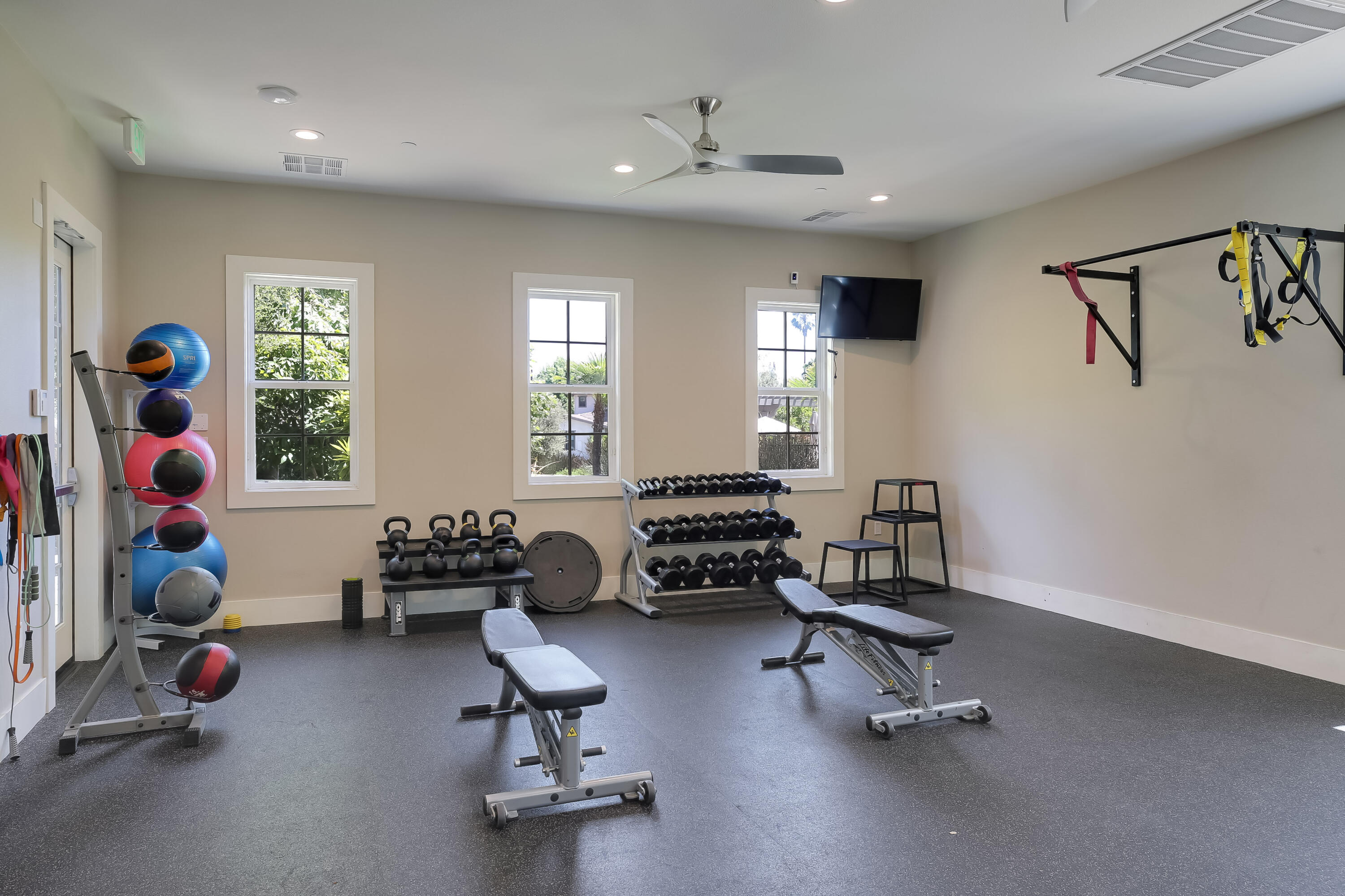 Santa Barbara, California, United States, 2 Bedrooms Bedrooms, ,2 BathroomsBathrooms,Residential,Active,164350