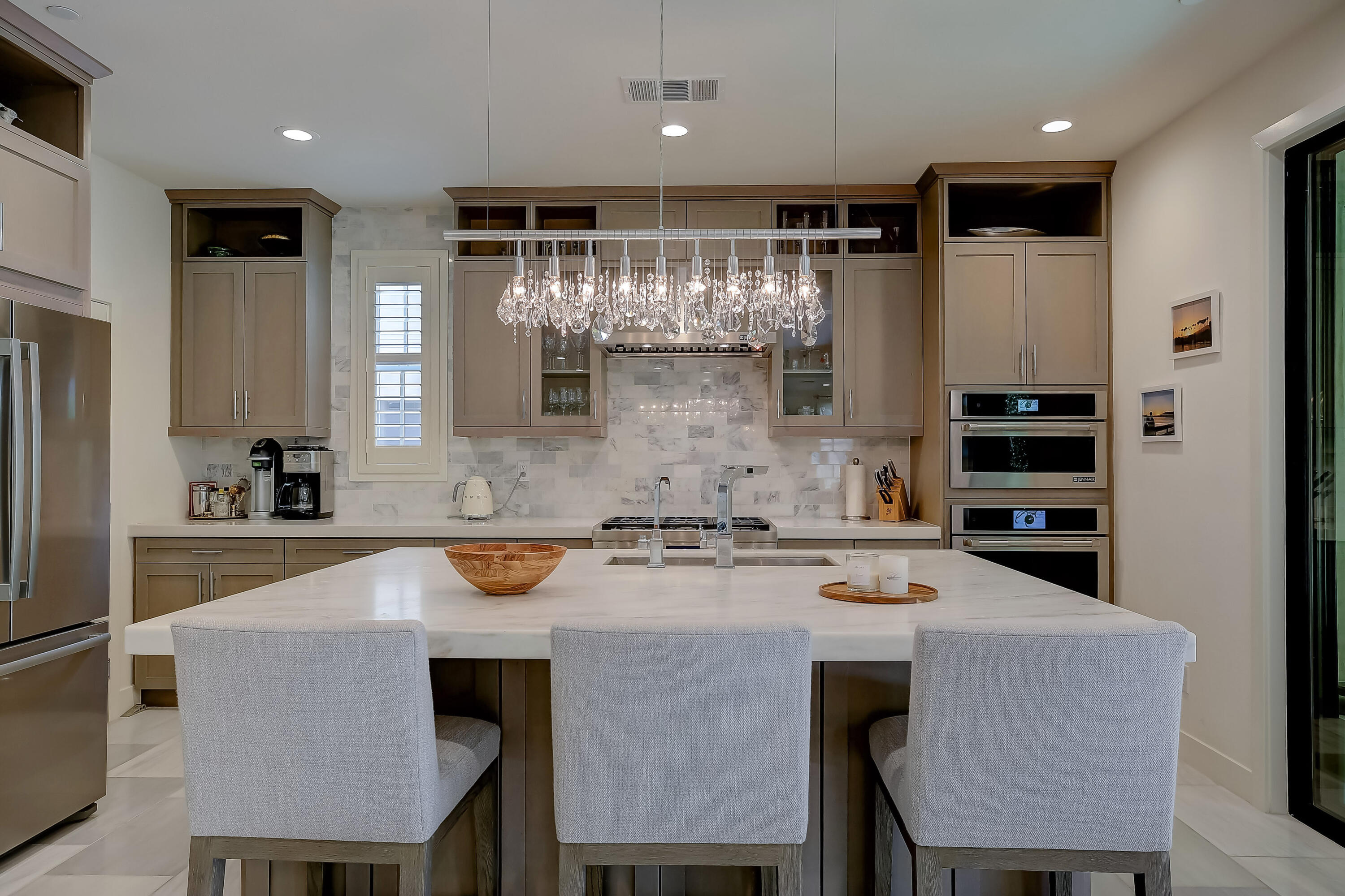 Santa Barbara, California, United States, 2 Bedrooms Bedrooms, ,2 BathroomsBathrooms,Residential,Active,164350