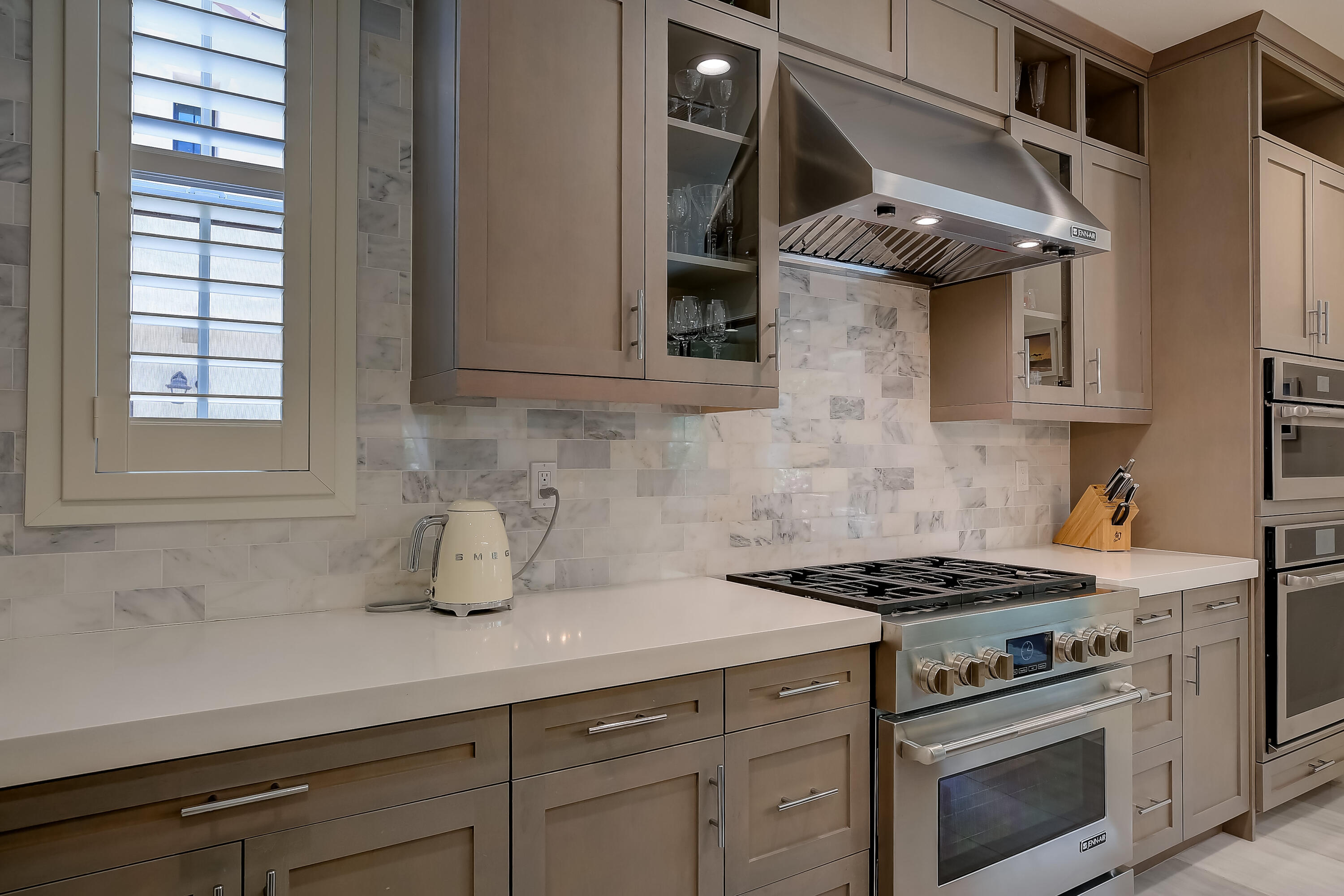 Santa Barbara, California, United States, 2 Bedrooms Bedrooms, ,2 BathroomsBathrooms,Residential,Active,164350