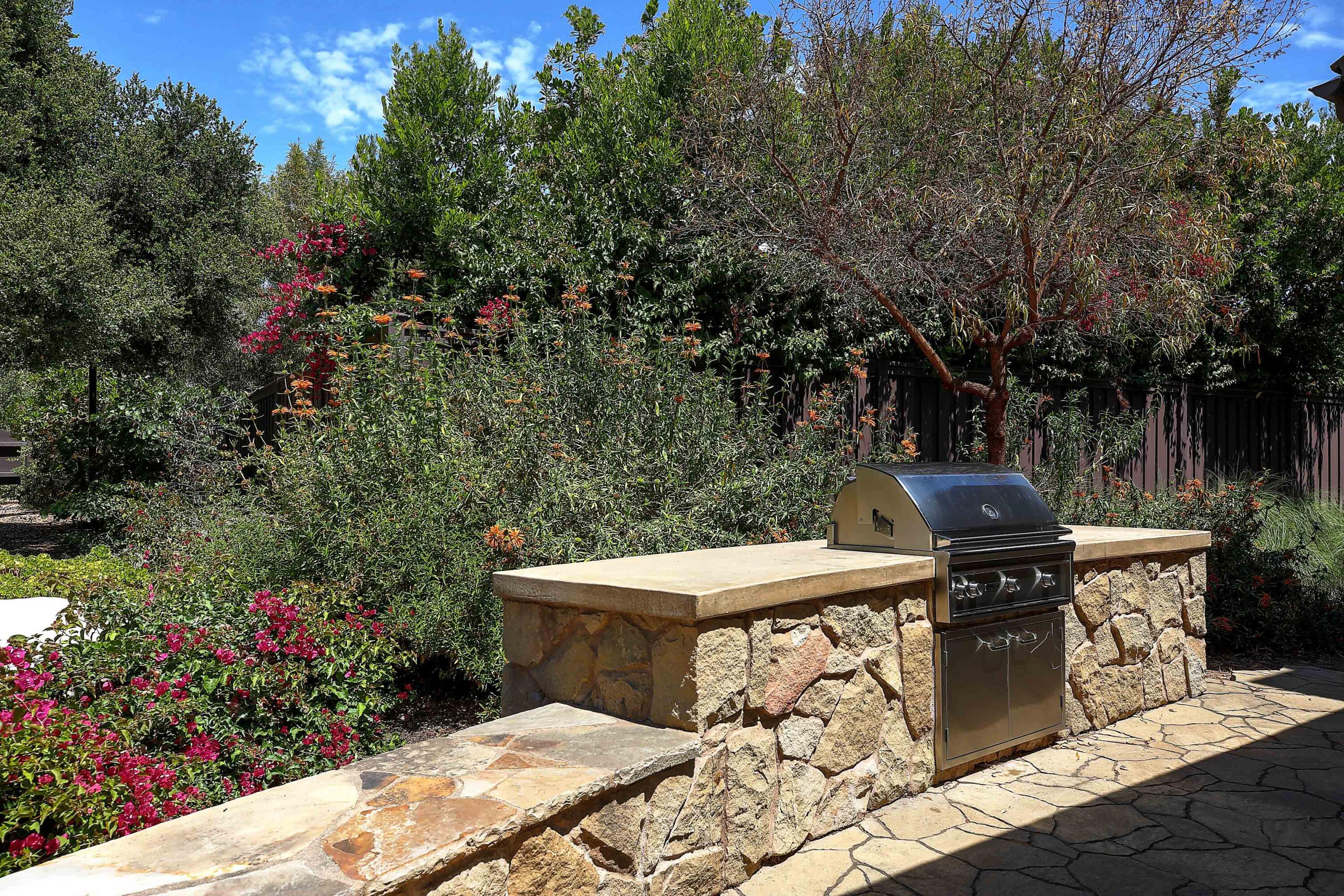 Santa Barbara, California, United States, 2 Bedrooms Bedrooms, ,2 BathroomsBathrooms,Residential,Active,164350