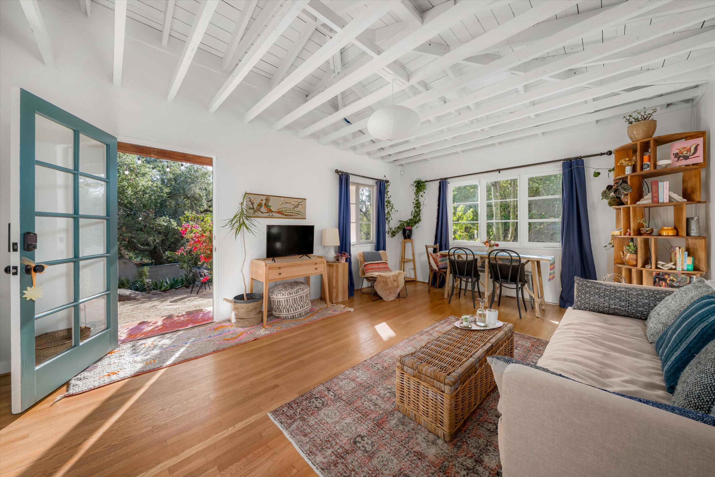 460.5 El Cielito Road