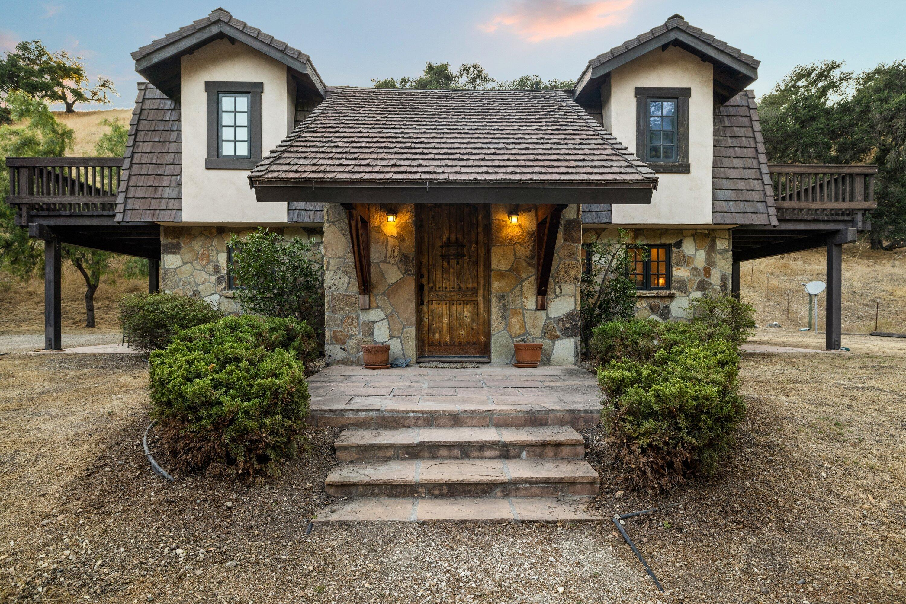 Santa Ynez, California 93460, United States, 3 Bedrooms Bedrooms, ,3 BathroomsBathrooms,Residential,Active,70066