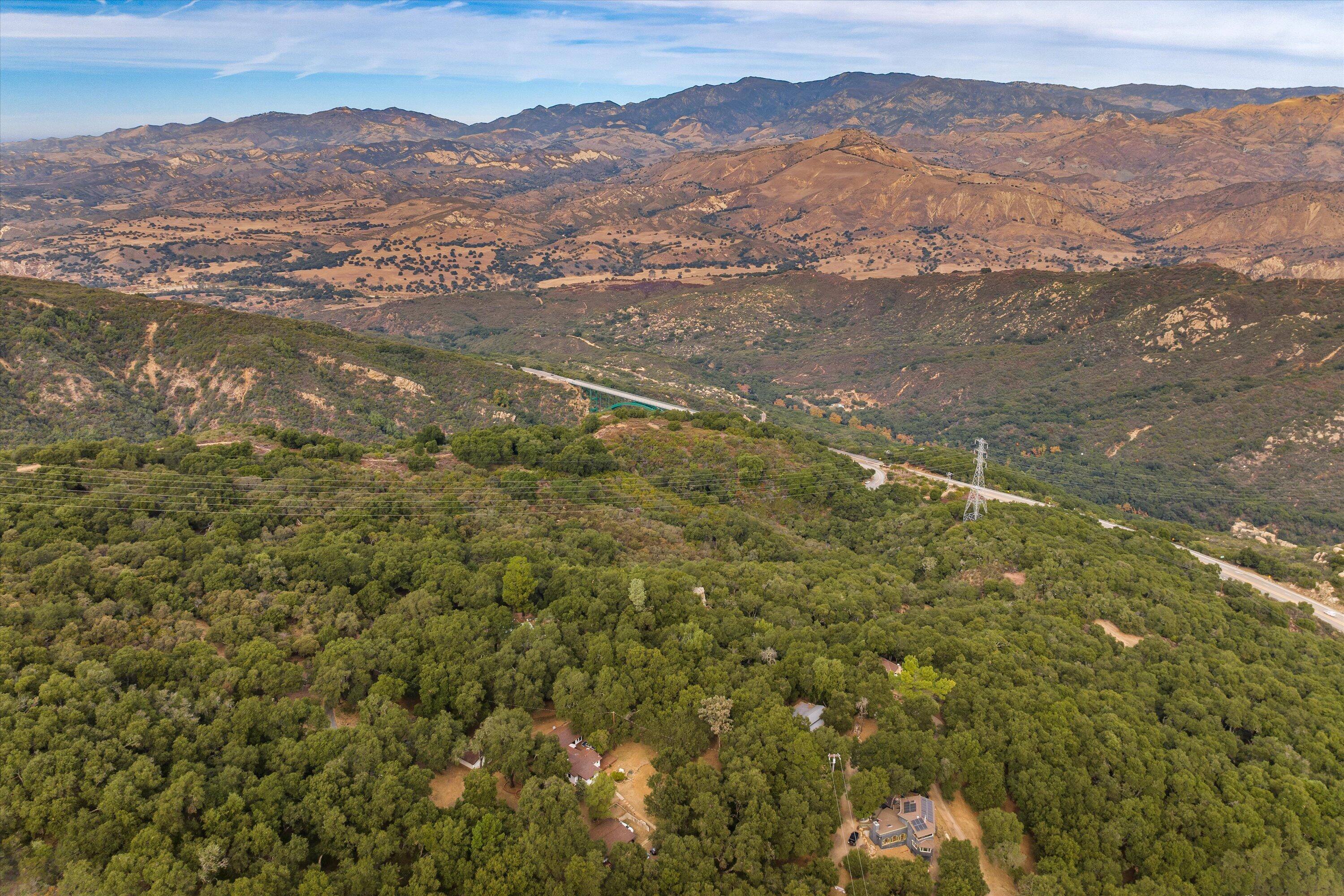 Santa Barbara, California 93105, United States, 4 Bedrooms Bedrooms, ,3 BathroomsBathrooms,Residential,Active,21913