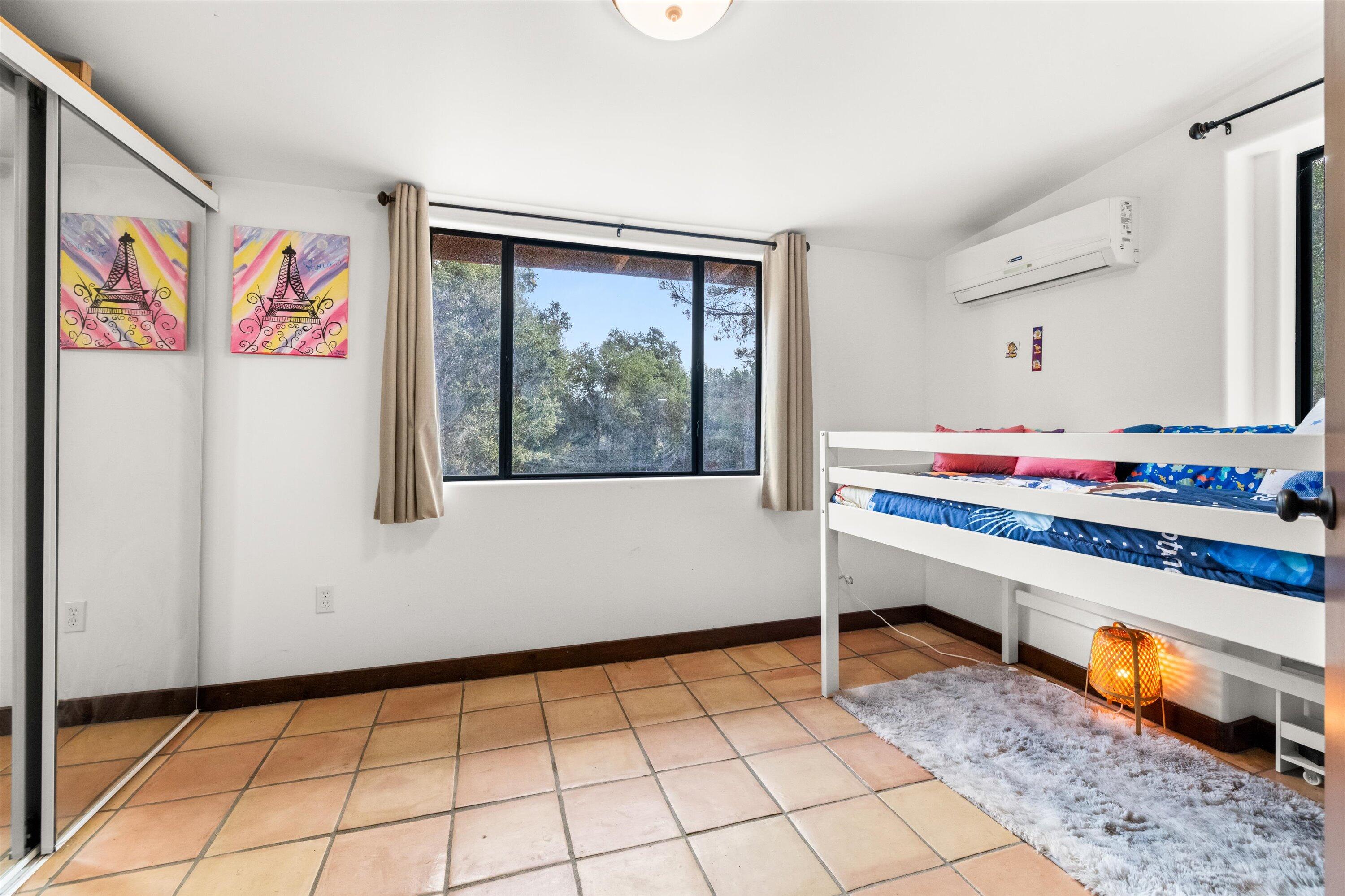 Santa Barbara, California 93105, United States, 4 Bedrooms Bedrooms, ,3 BathroomsBathrooms,Residential,Active,21913