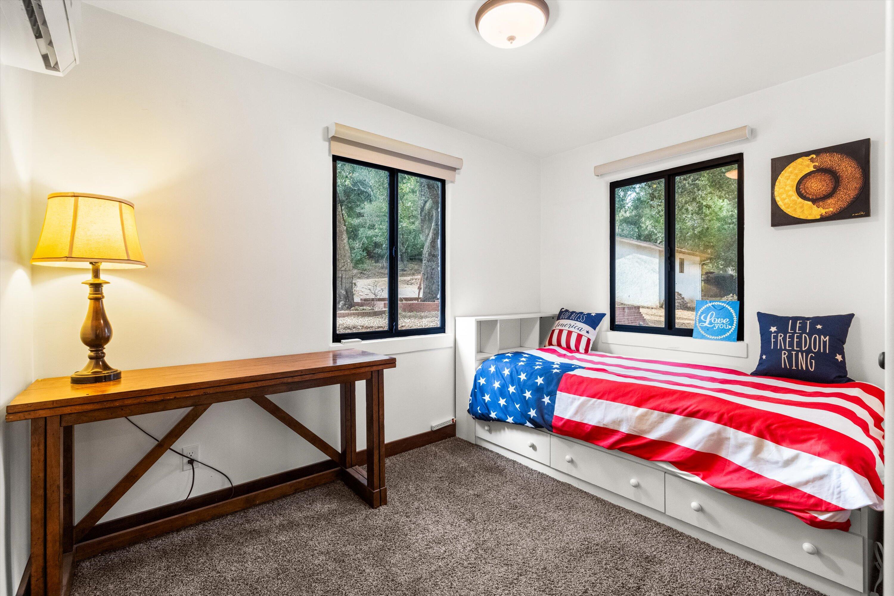 Santa Barbara, California 93105, United States, 4 Bedrooms Bedrooms, ,3 BathroomsBathrooms,Residential,Active,21913