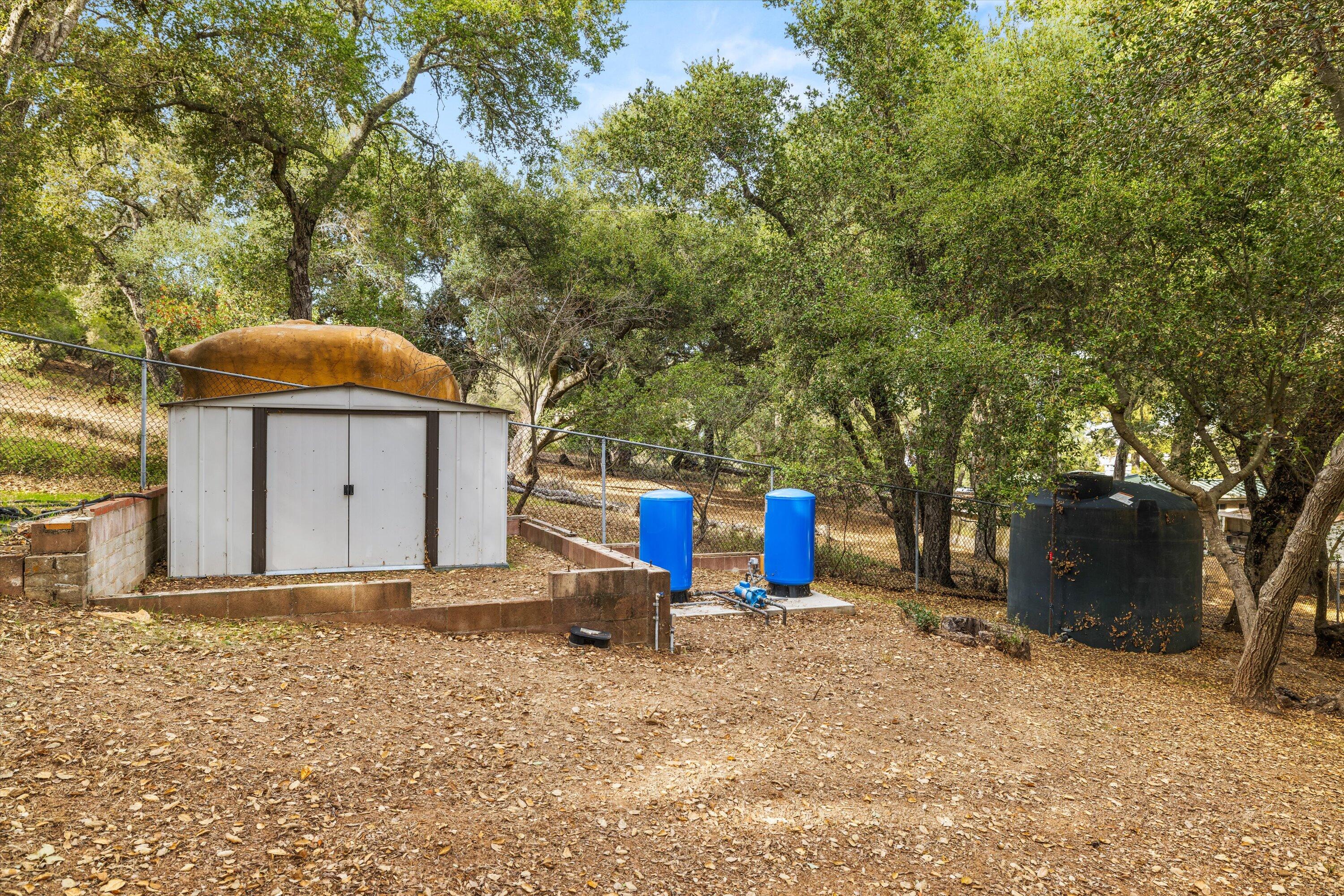 Santa Barbara, California 93105, United States, 4 Bedrooms Bedrooms, ,3 BathroomsBathrooms,Residential,Active,21913