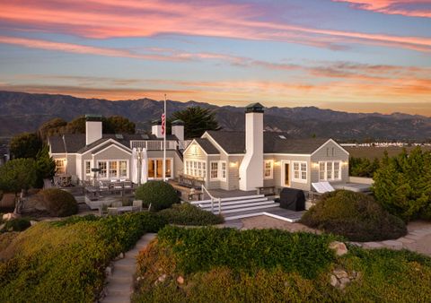 Photo of 571 Sand Point Road, CARPINTERIA, CA 93013 (MLS # 25-3772)