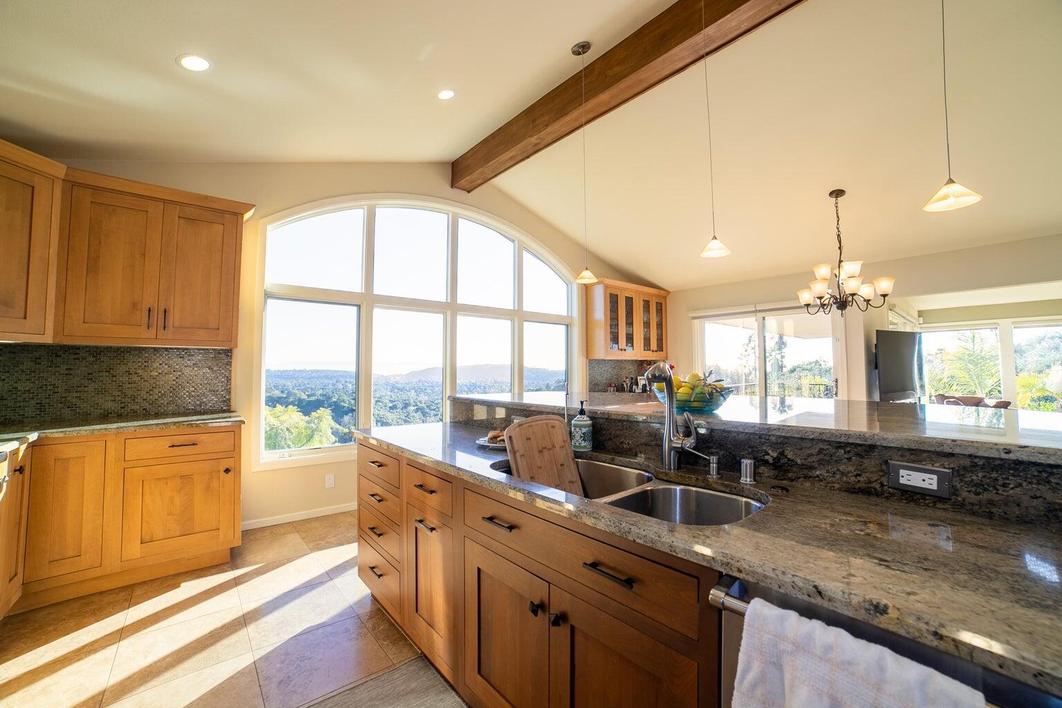 Santa Barbara, California 93105, United States, 3 Bedrooms Bedrooms, ,3 BathroomsBathrooms,Residential,Active,96495