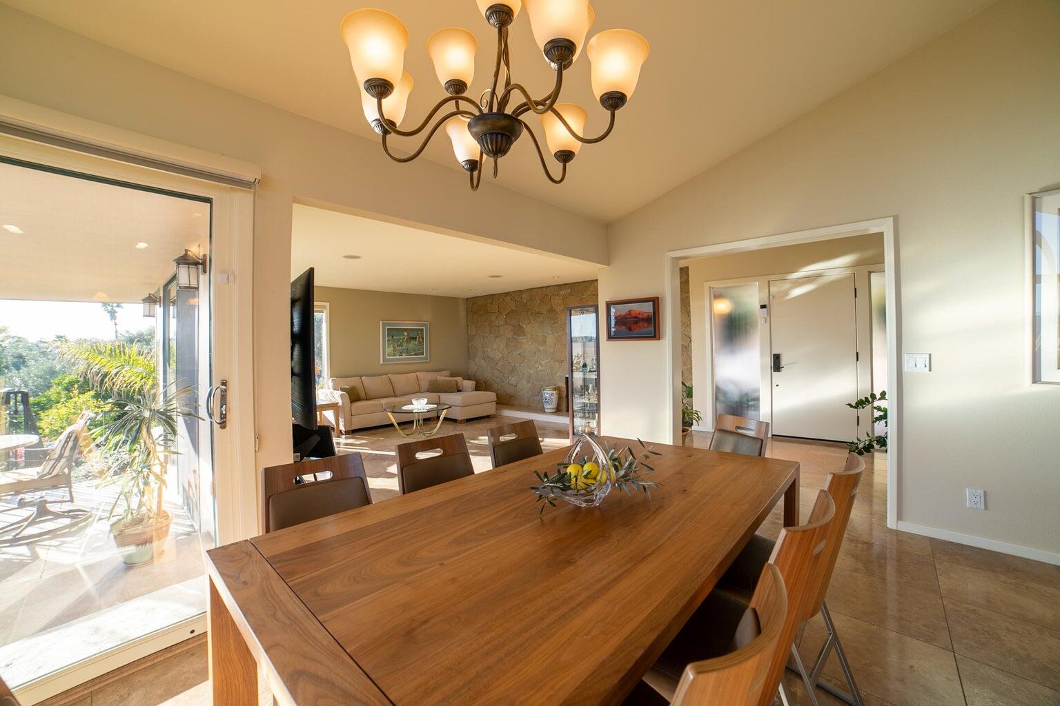 Santa Barbara, California 93105, United States, 3 Bedrooms Bedrooms, ,3 BathroomsBathrooms,Residential,Active,96495