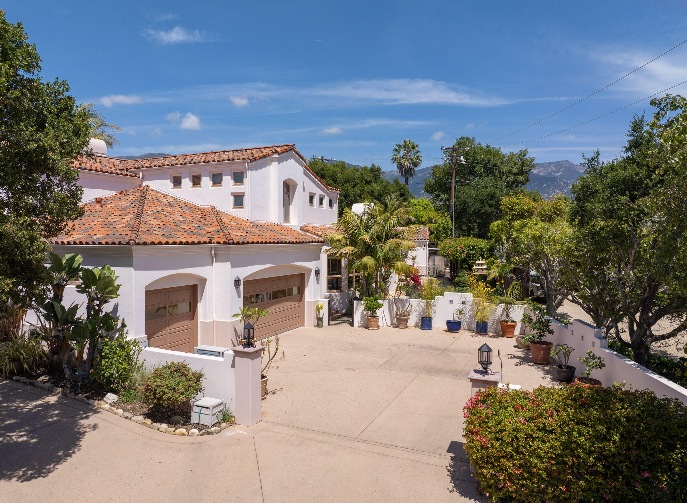 4594 Camino Molinero