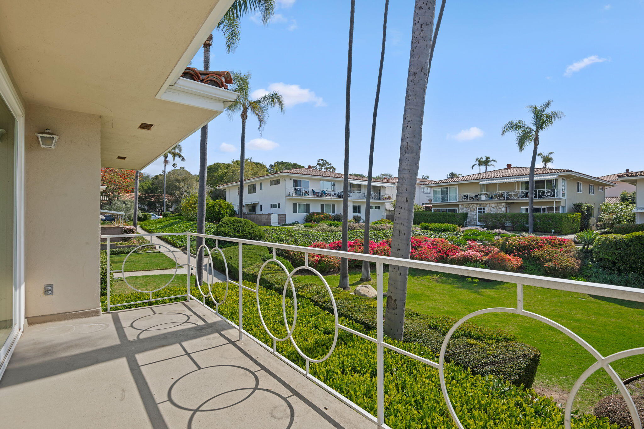 Santa Barbara, California 93105, United States, 3 Bedrooms Bedrooms, ,2 BathroomsBathrooms,Residential,Active,99227