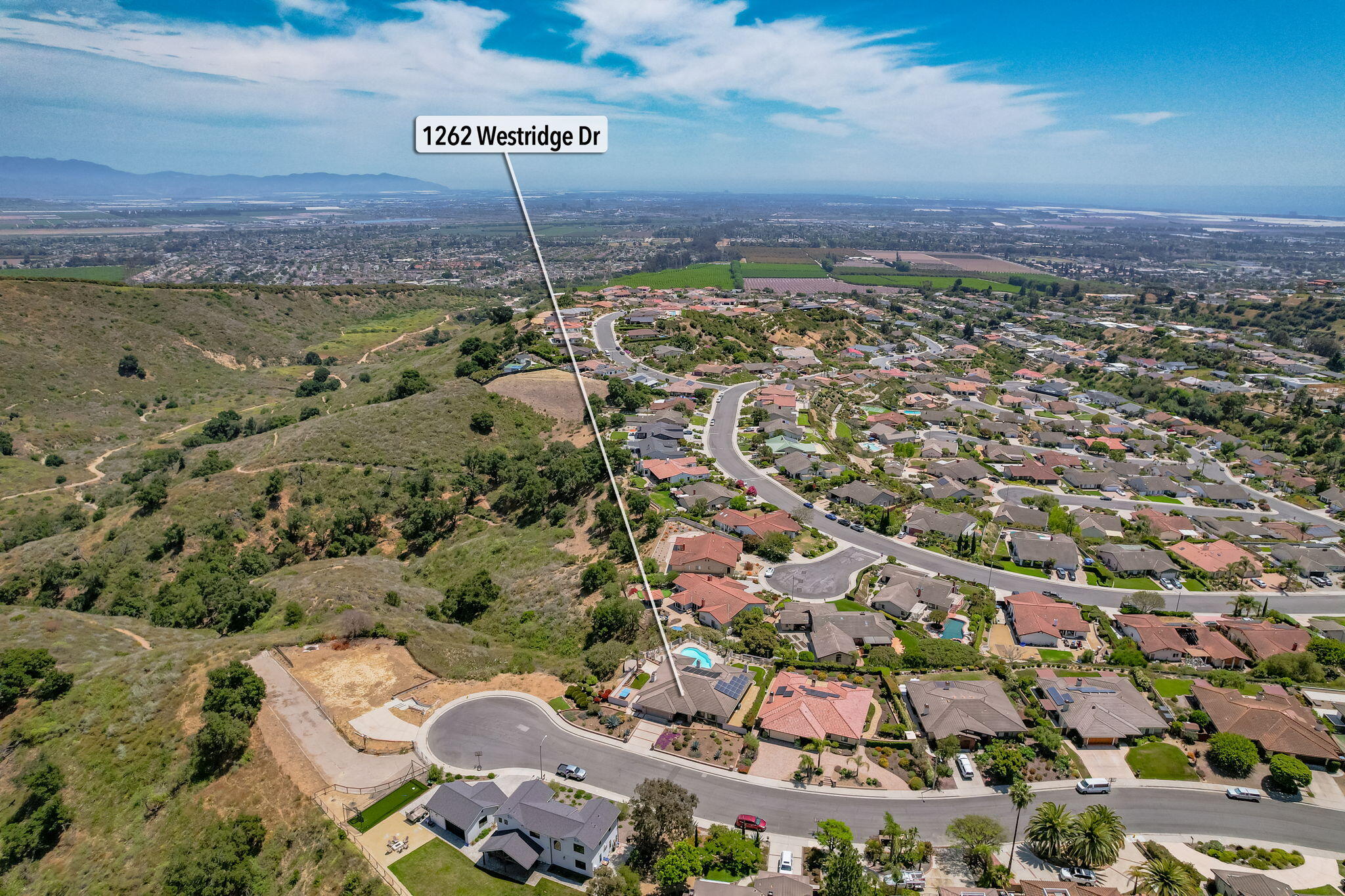 Ventura, California 93003, United States, 4 Bedrooms Bedrooms, ,3 BathroomsBathrooms,Residential,Pending,145011