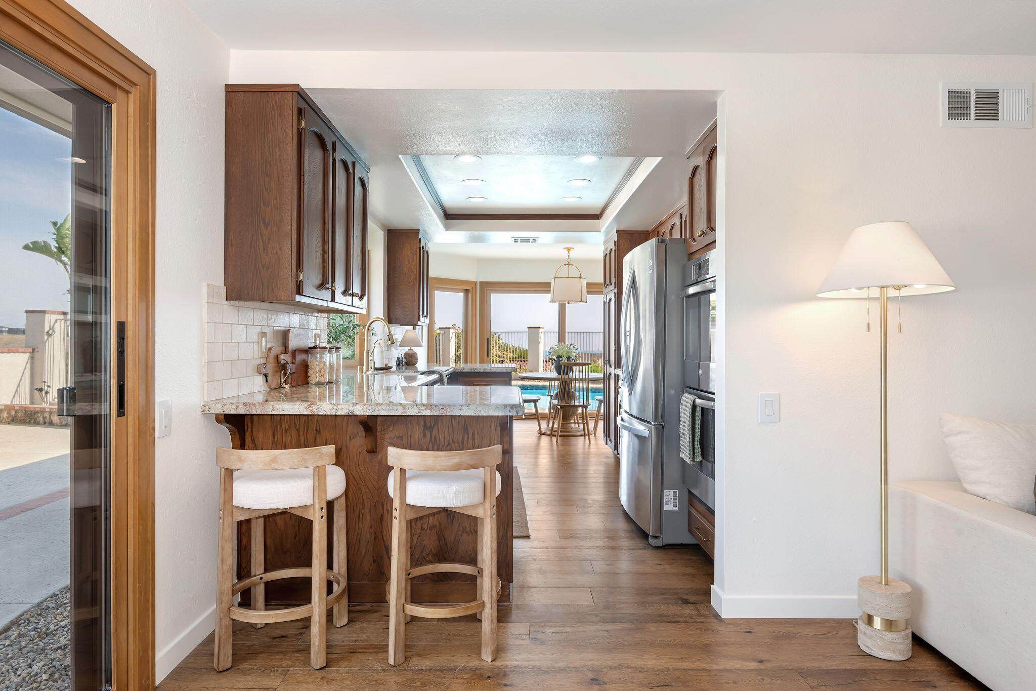 Ventura, California 93003, United States, 4 Bedrooms Bedrooms, ,3 BathroomsBathrooms,Residential,Pending,145011