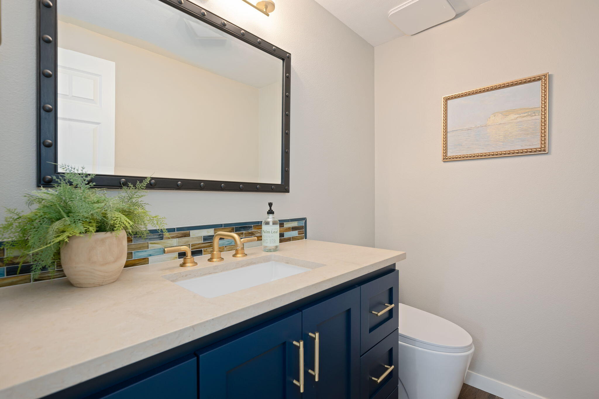 Ventura, California 93003, United States, 4 Bedrooms Bedrooms, ,3 BathroomsBathrooms,Residential,Pending,145011