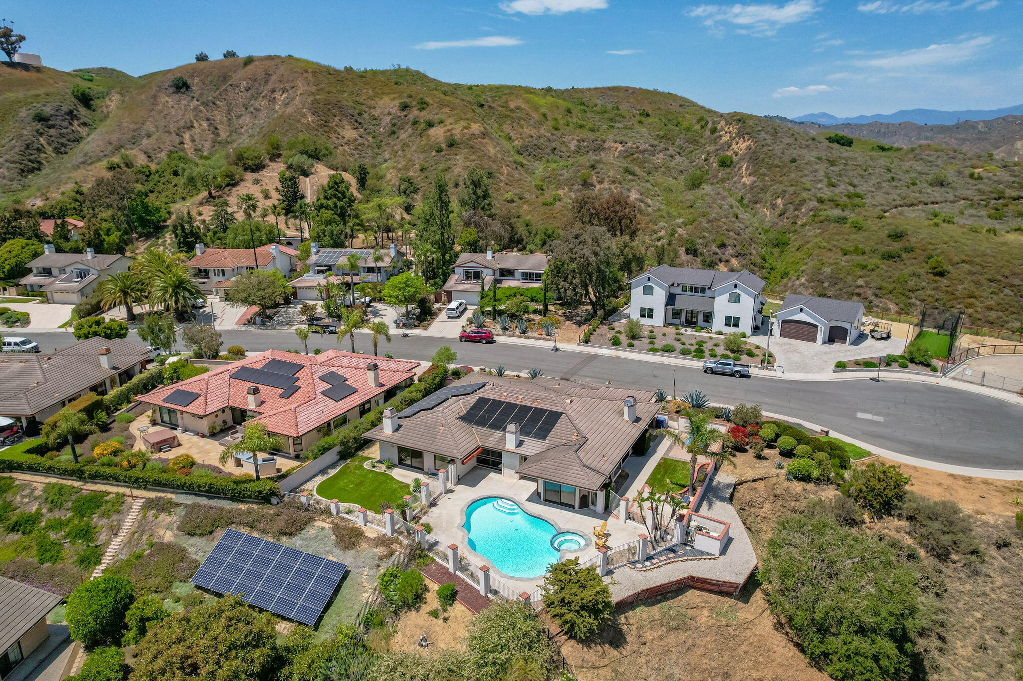 Ventura, California 93003, United States, 4 Bedrooms Bedrooms, ,3 BathroomsBathrooms,Residential,Pending,145011