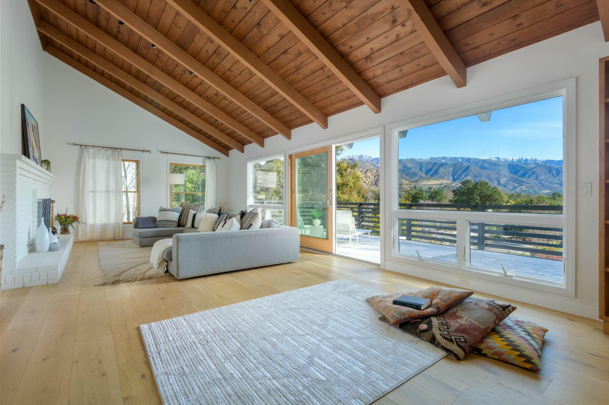 Ojai, California 93023, United States, 3 Bedrooms Bedrooms, ,3 BathroomsBathrooms,Residential,Pending,7379