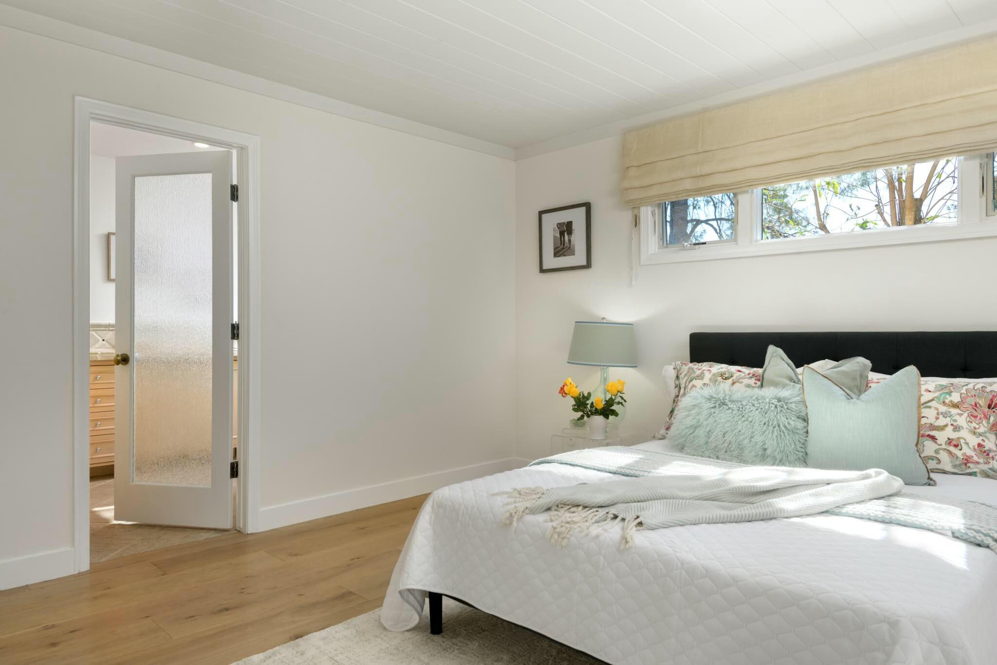 Ojai, California 93023, United States, 3 Bedrooms Bedrooms, ,3 BathroomsBathrooms,Residential,Pending,7379