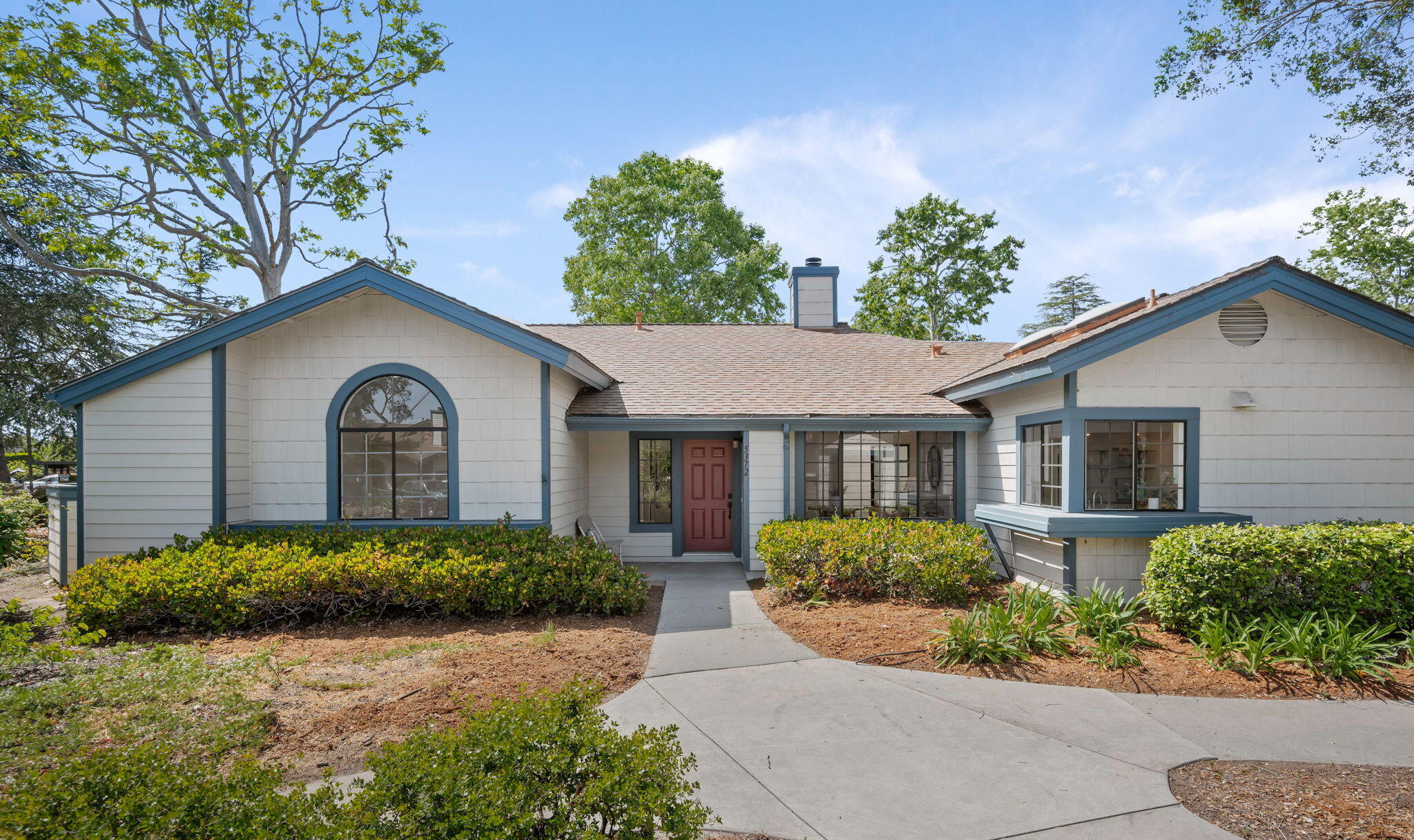 Santa Barbara, California 93111, United States, 2 Bedrooms Bedrooms, ,2 BathroomsBathrooms,Residential,Pending,126258