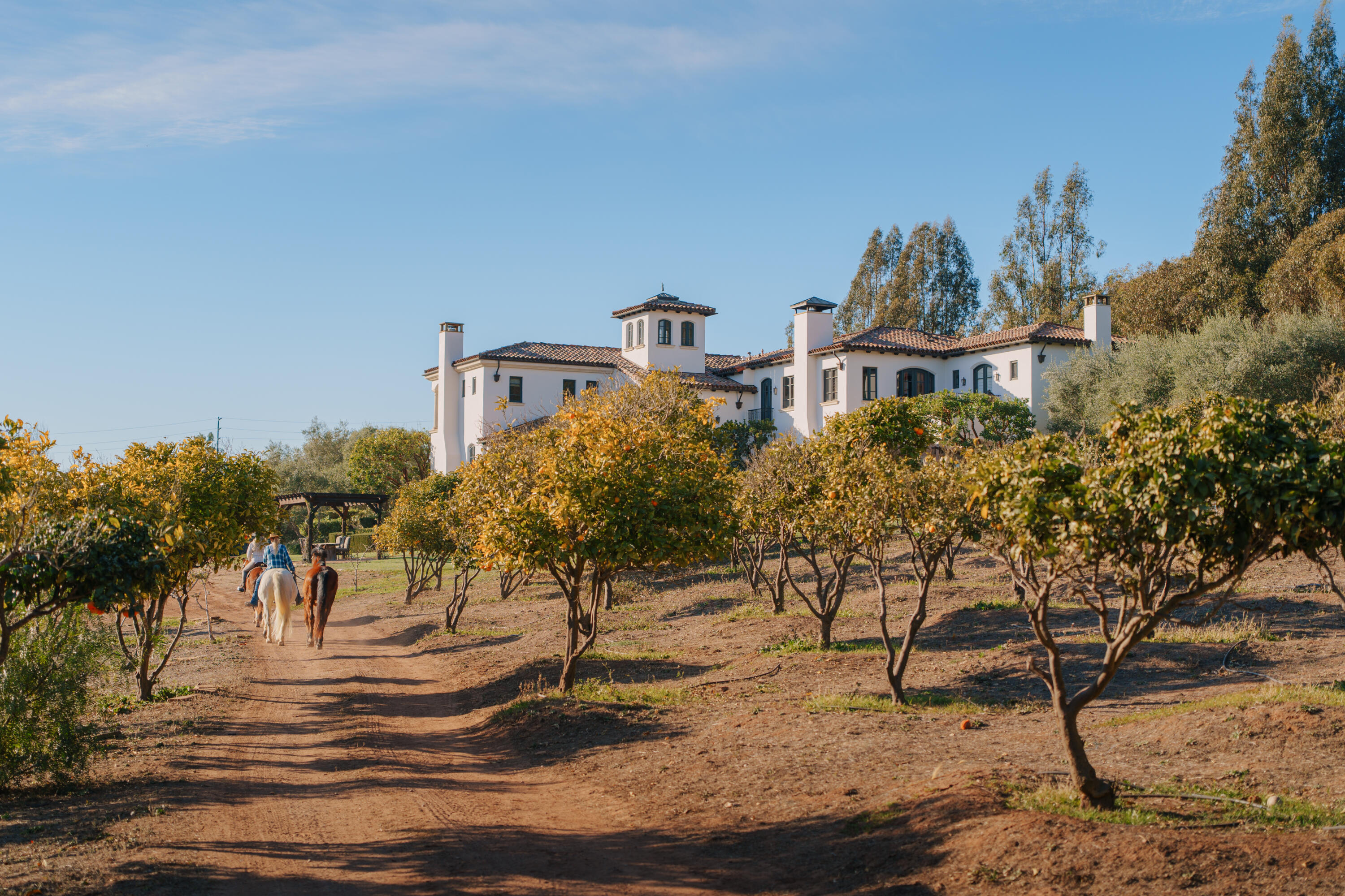 Santa Barbara, California 93013, United States, 5 Bedrooms Bedrooms, ,8 BathroomsBathrooms,Residential,Active,4027
