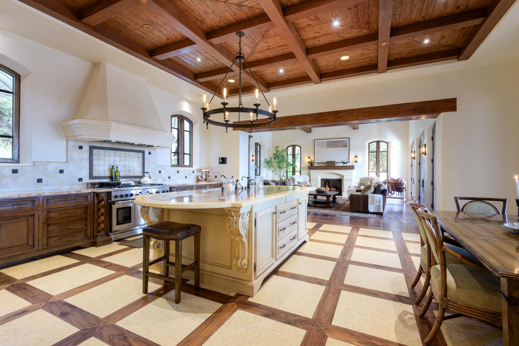 Santa Barbara, California 93013, United States, 5 Bedrooms Bedrooms, ,8 BathroomsBathrooms,Residential,Active,4027